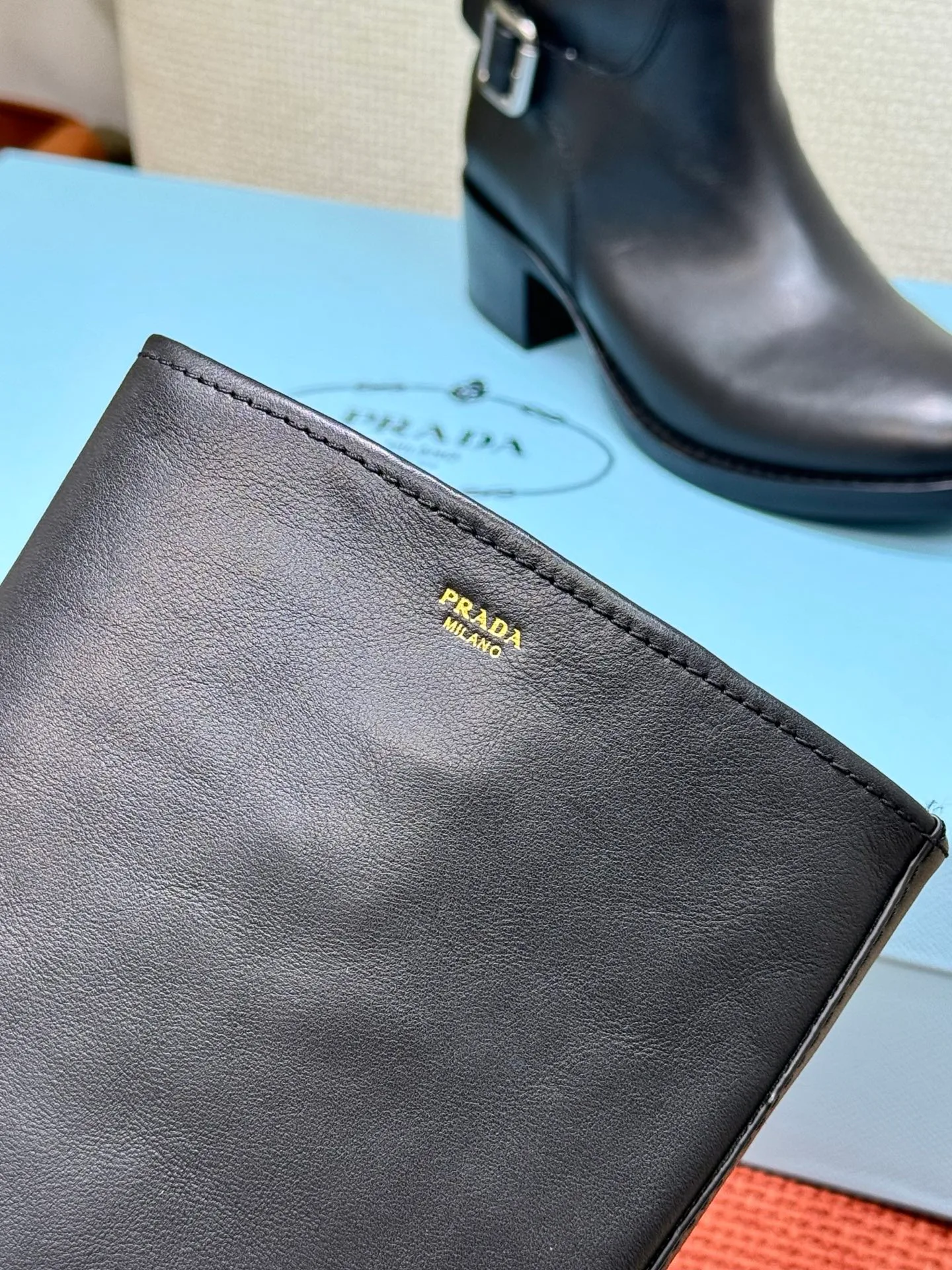 Сапоги Женские Prada 19105746