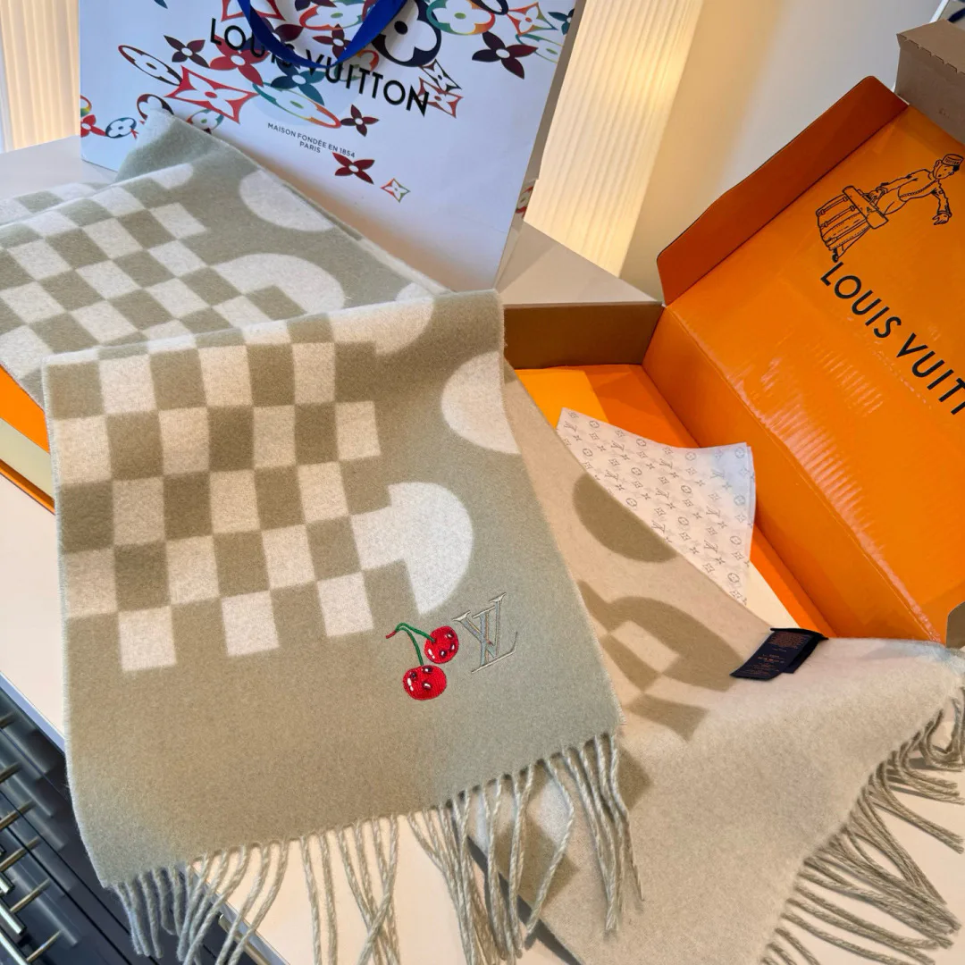 Шарфы Louis Vuitton 920481