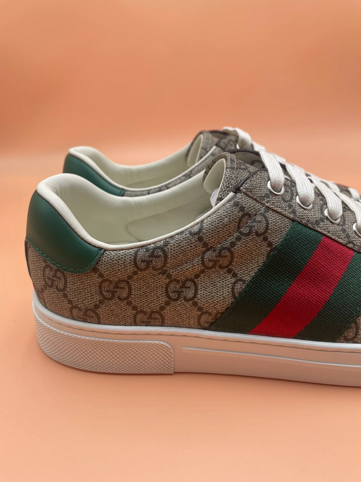 Кроссовки Женские Gucci 13127