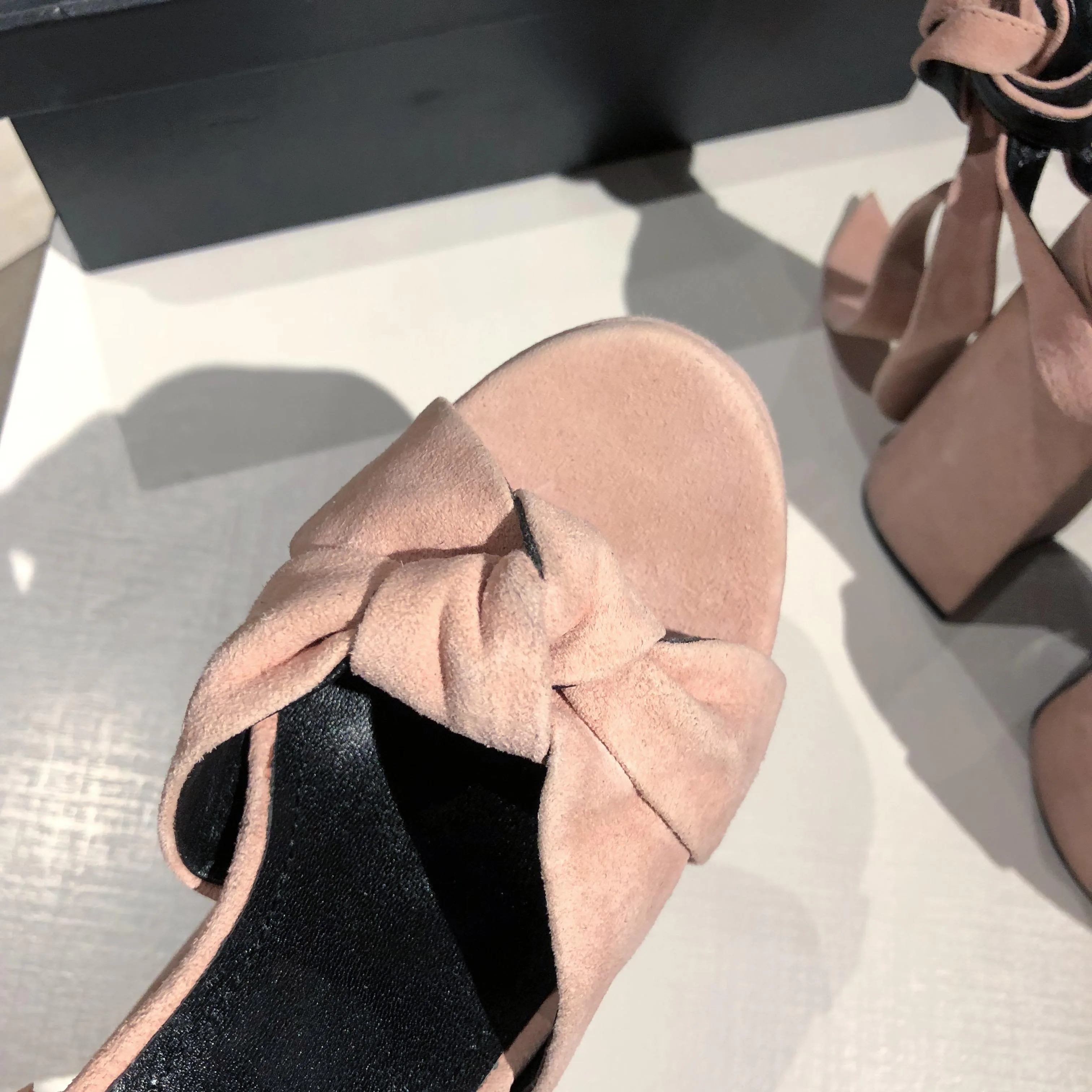 Босоножки Женские Saint Laurent 11220446