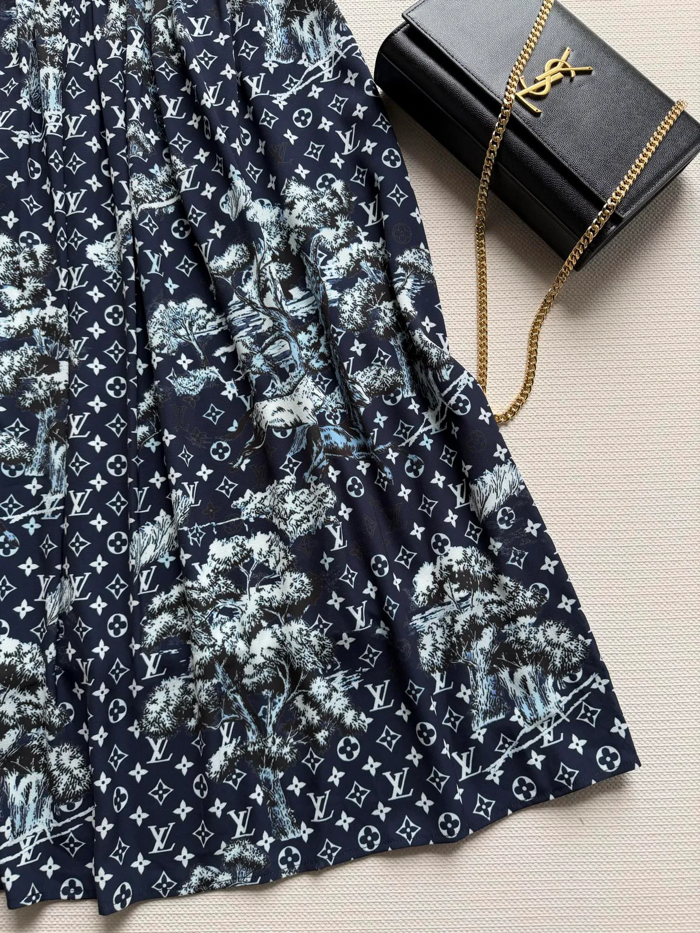 Юбки Женские Louis Vuitton 10376032