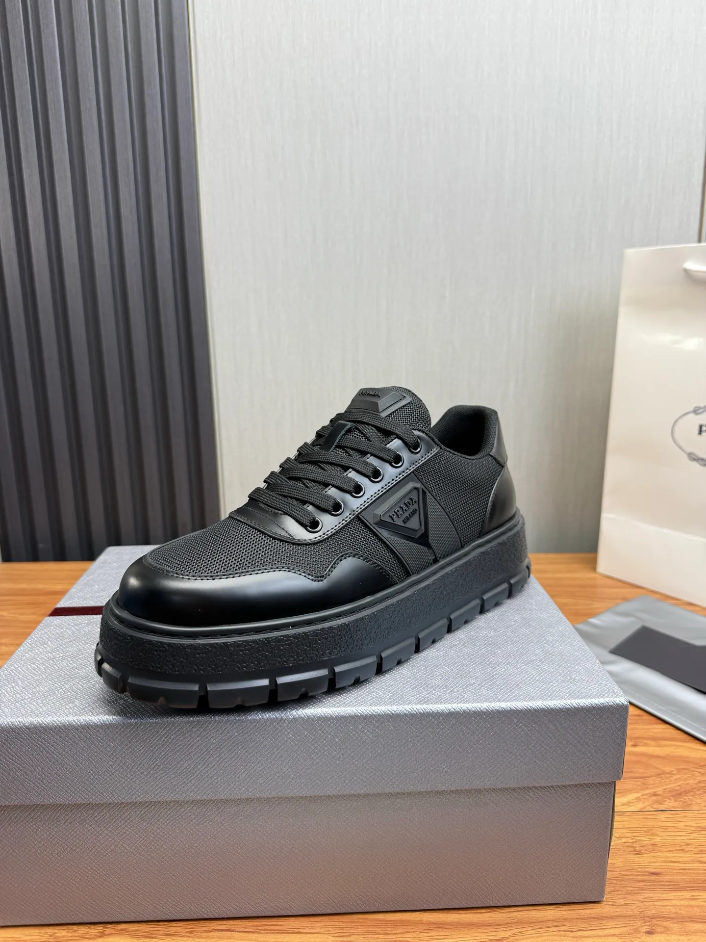 Лоферы И Туфли Мужские Prada 13537378