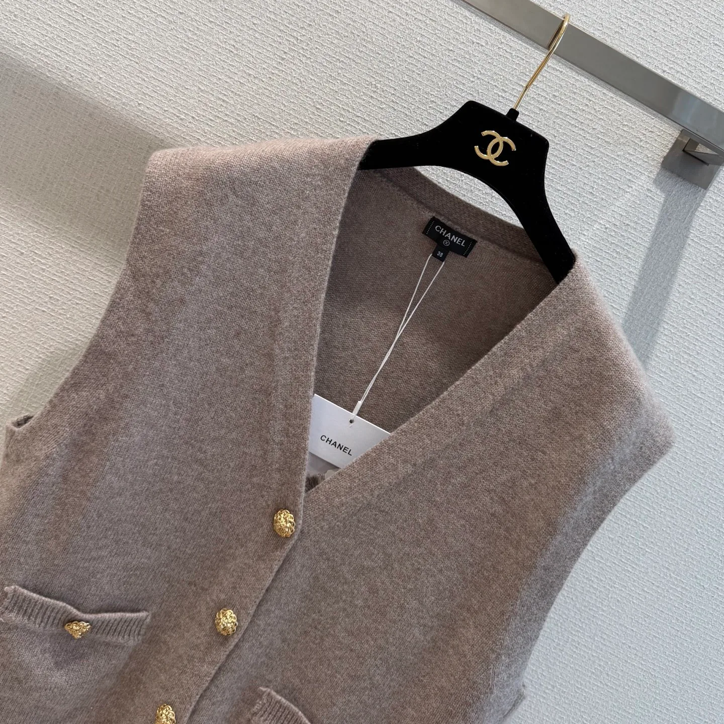 Жилеты Женские Chanel 18727320