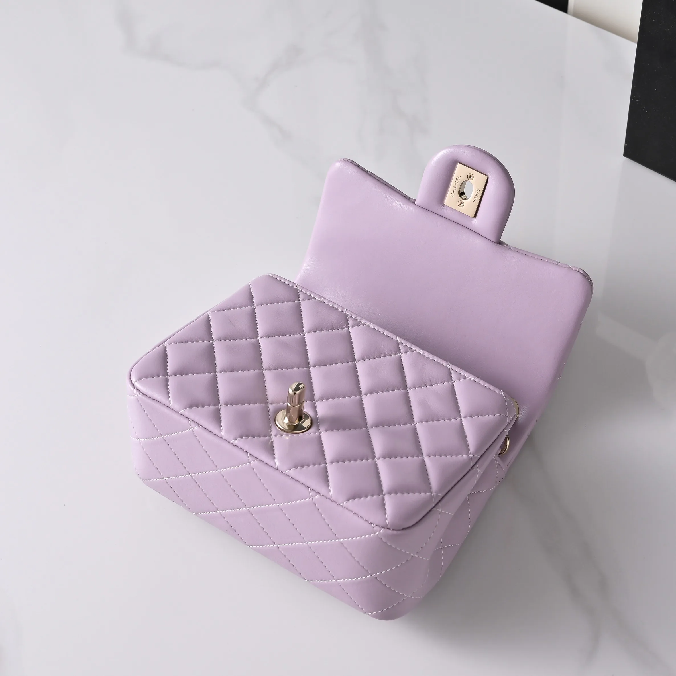 Классические Сумки Женские Chanel 17802237