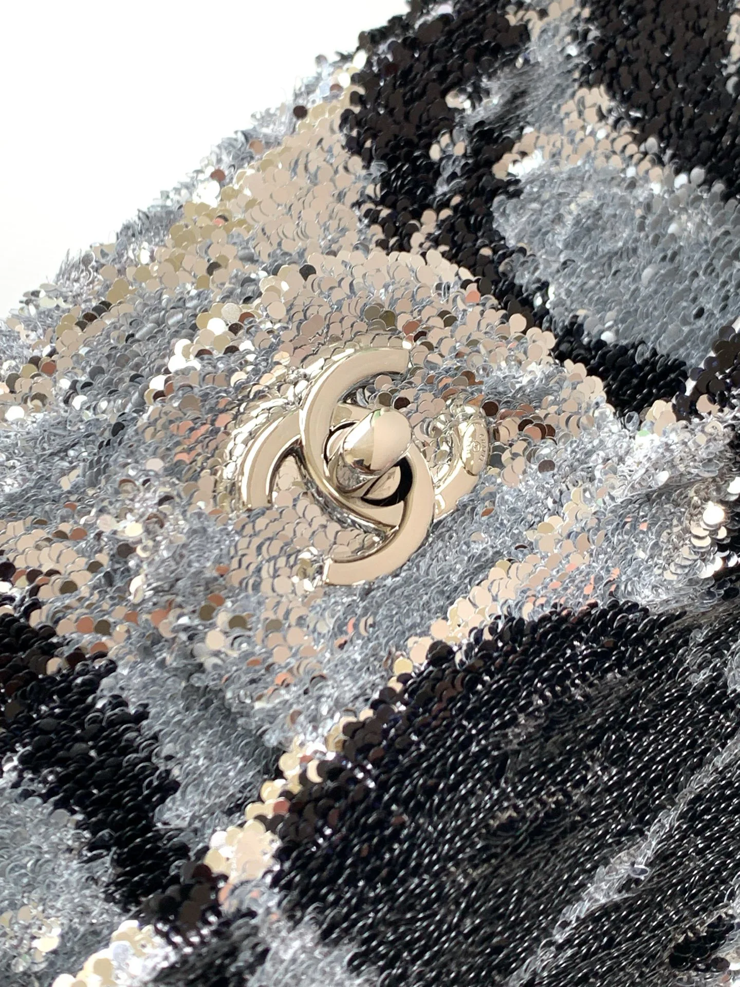 Сумки На Ремне Женские Chanel 242623