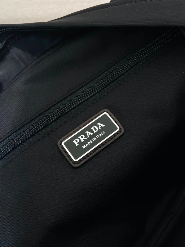 Сумки На Ремне Женские Prada 11872158
