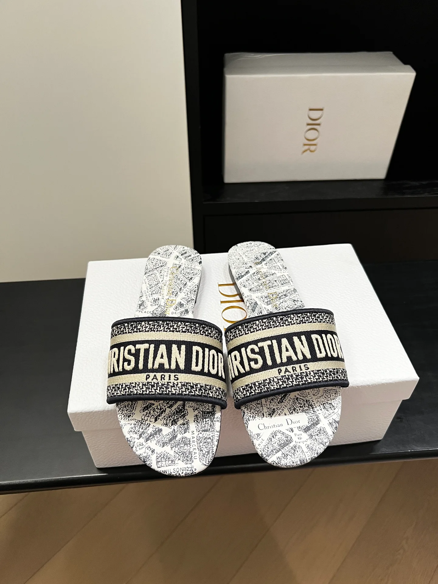 Шлепанцы Женские Christian Dior 11884682