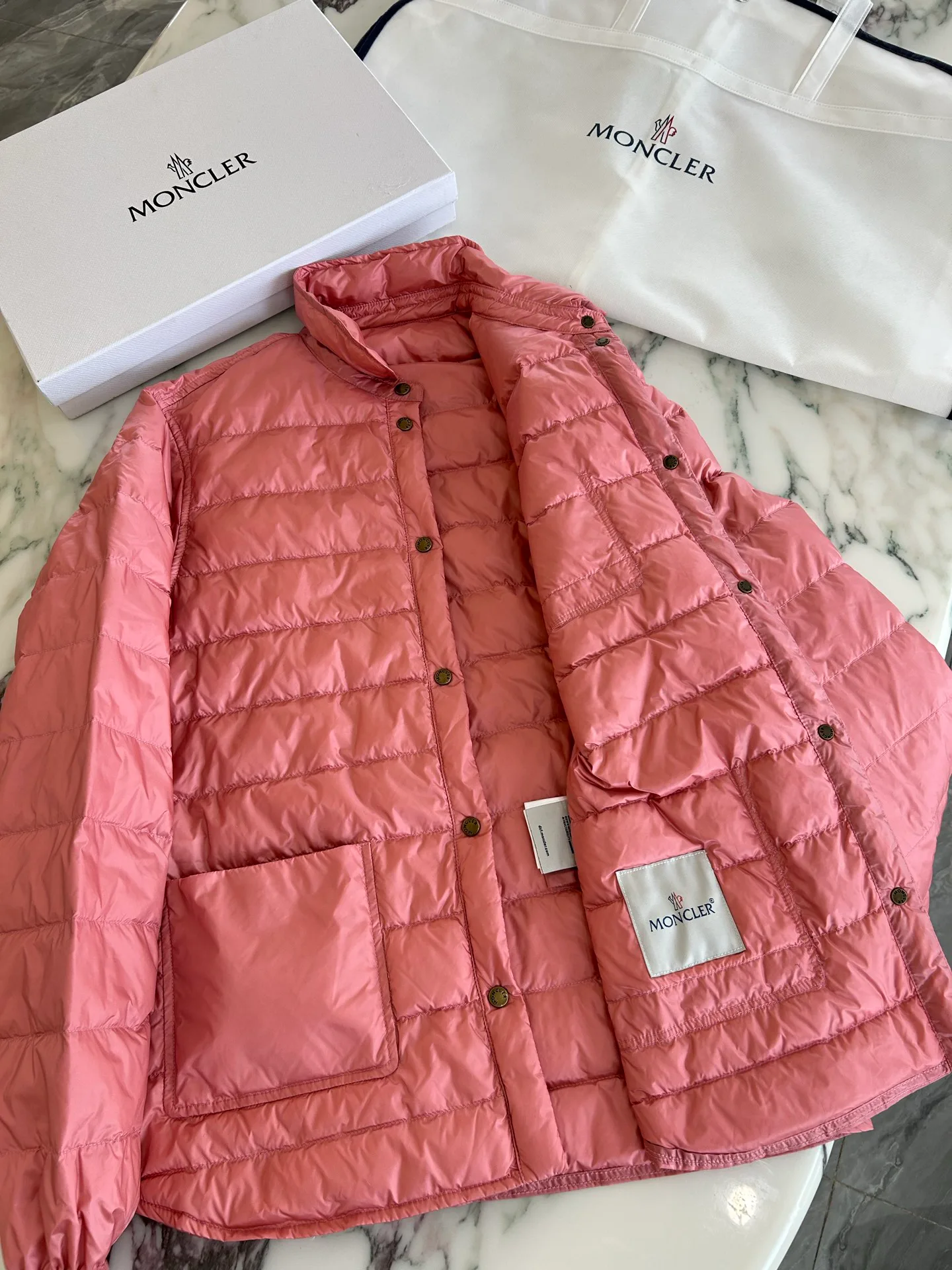 Куртки И Пуховики Мужские Moncler 18231323