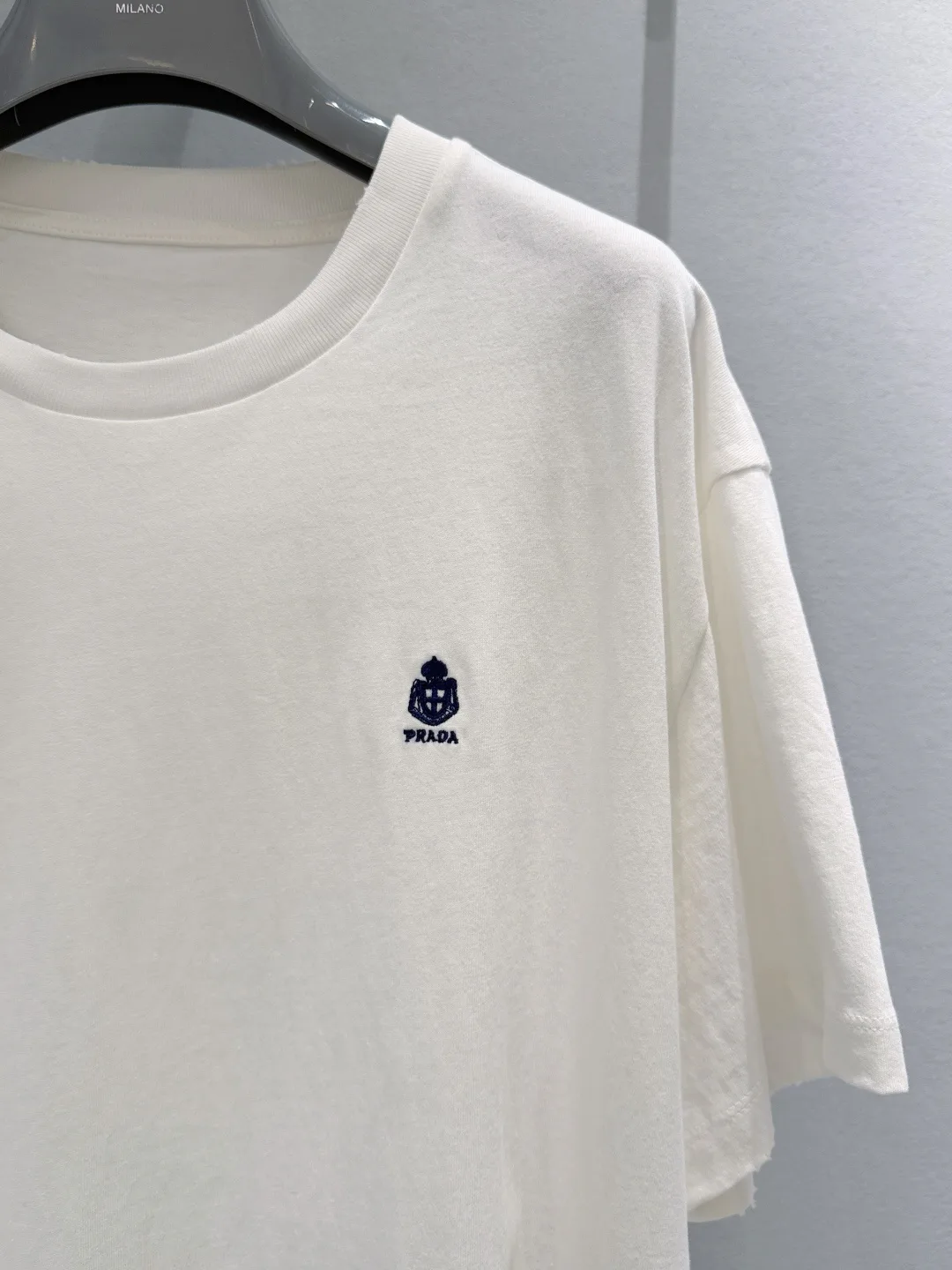 Футболки Женские Prada 13564980
