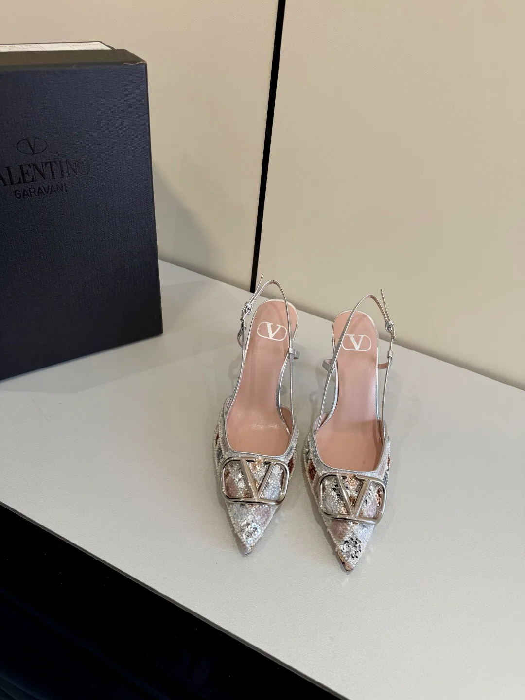 Босоножки Женские Valentino 11608810