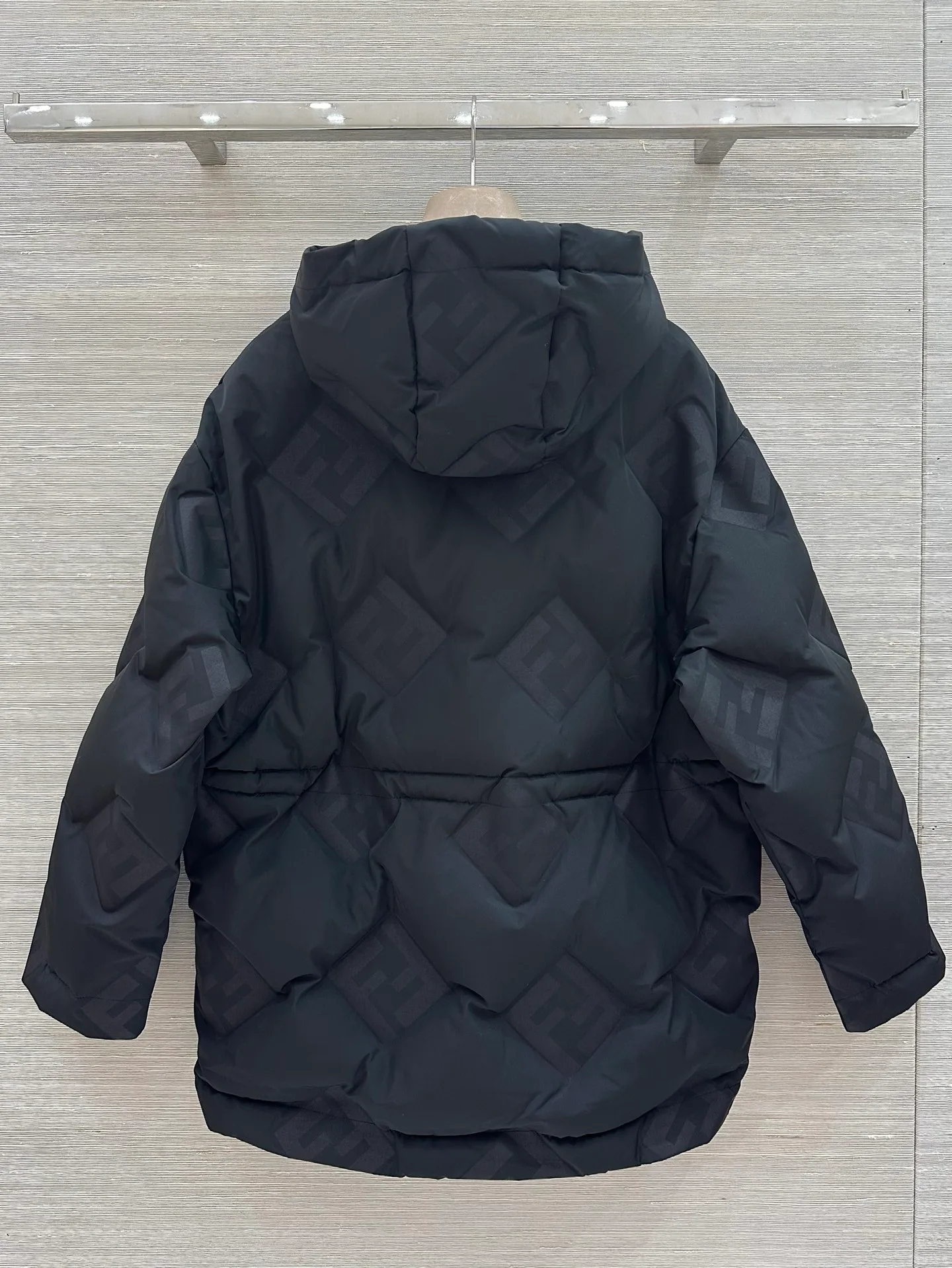 Куртки И Пуховики Женские Fendi 18250115