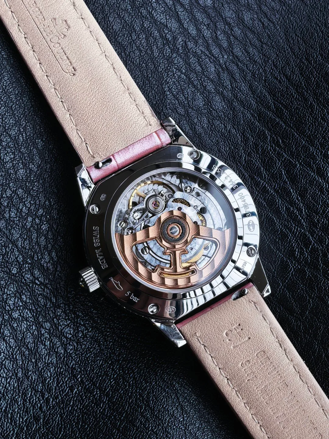 Часы Женские Jaeger-Lecoultre 13782528