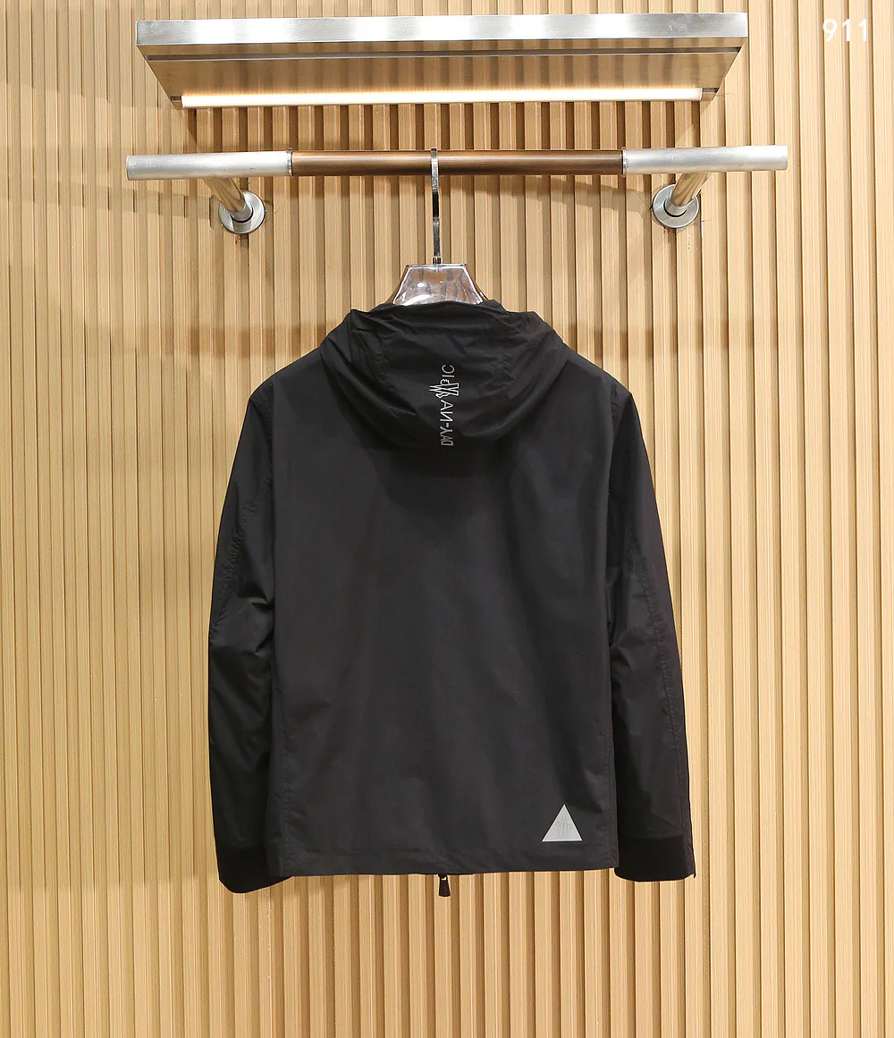 Куртки И Пуховики Мужские Moncler 11602511