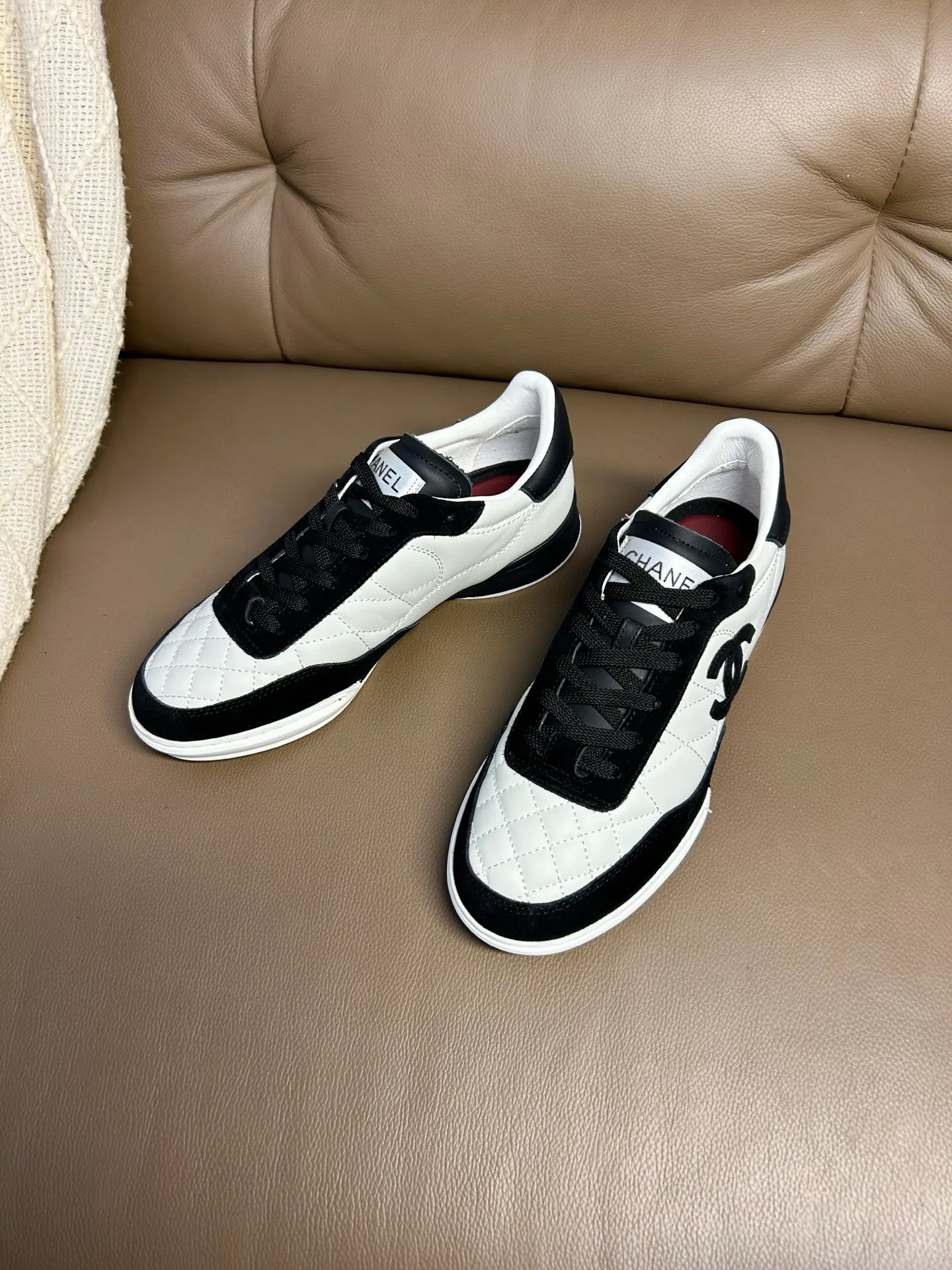 Кроссовки Женские Chanel 11579331