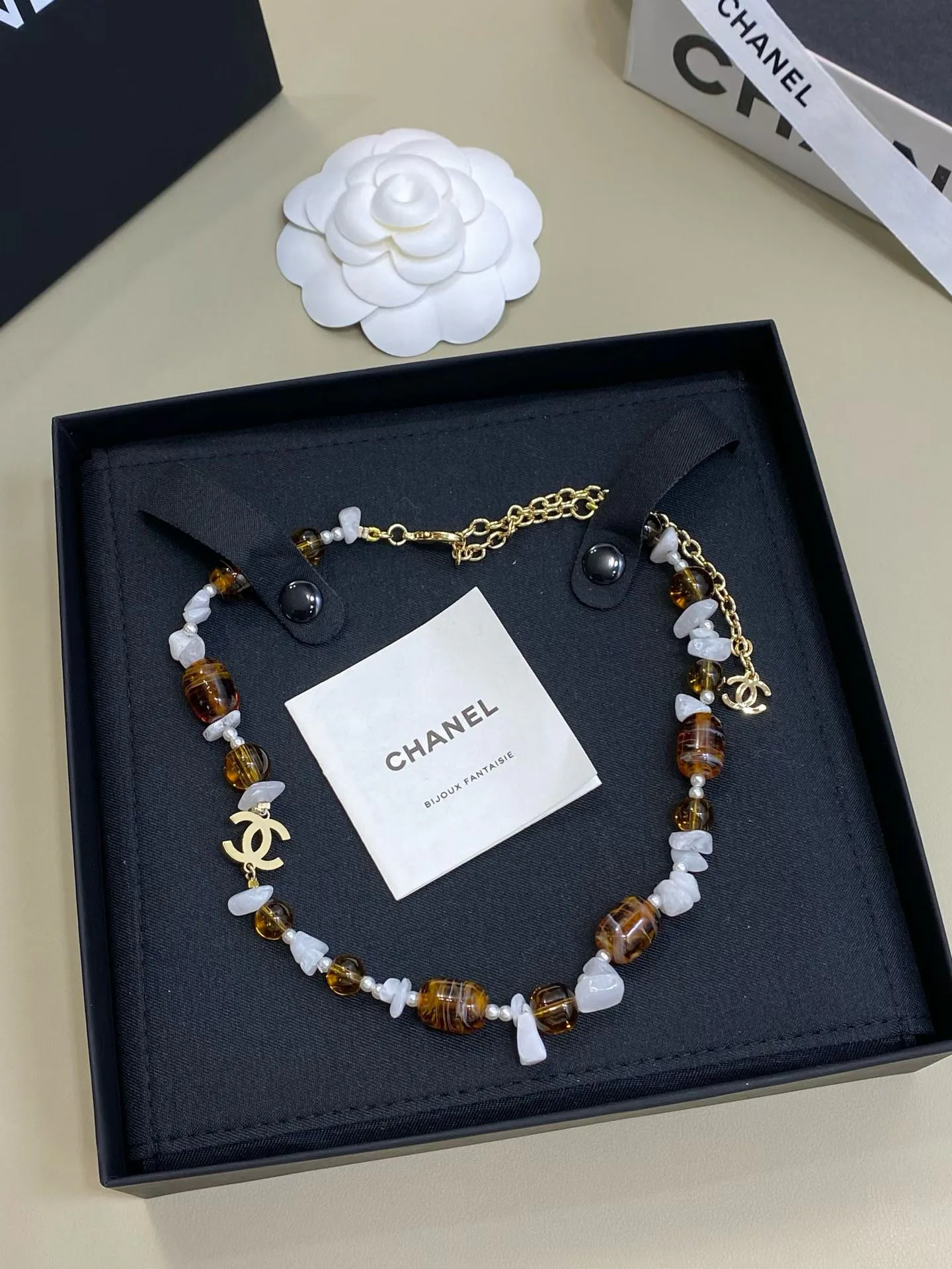Бижутерия Chanel 18351200