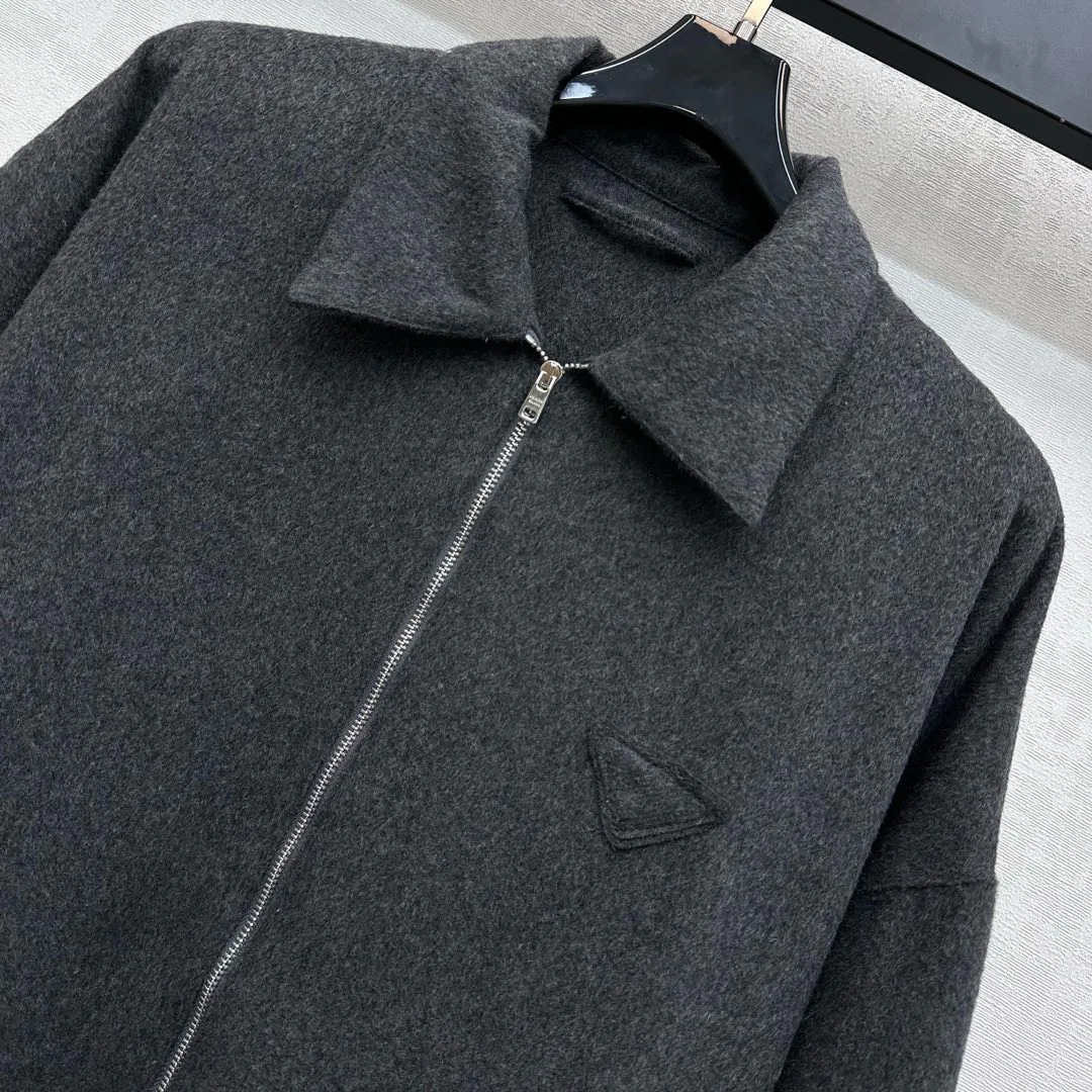 Куртки И Пуховики Женские Prada 1236660