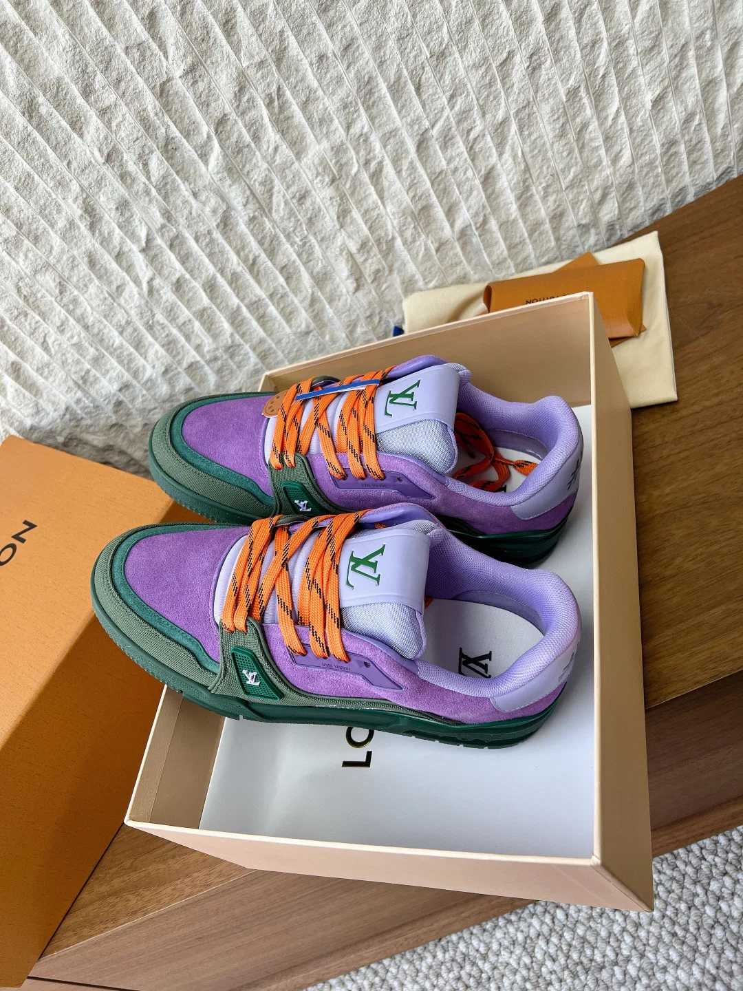 Кроссовки Женские Louis Vuitton 9885138