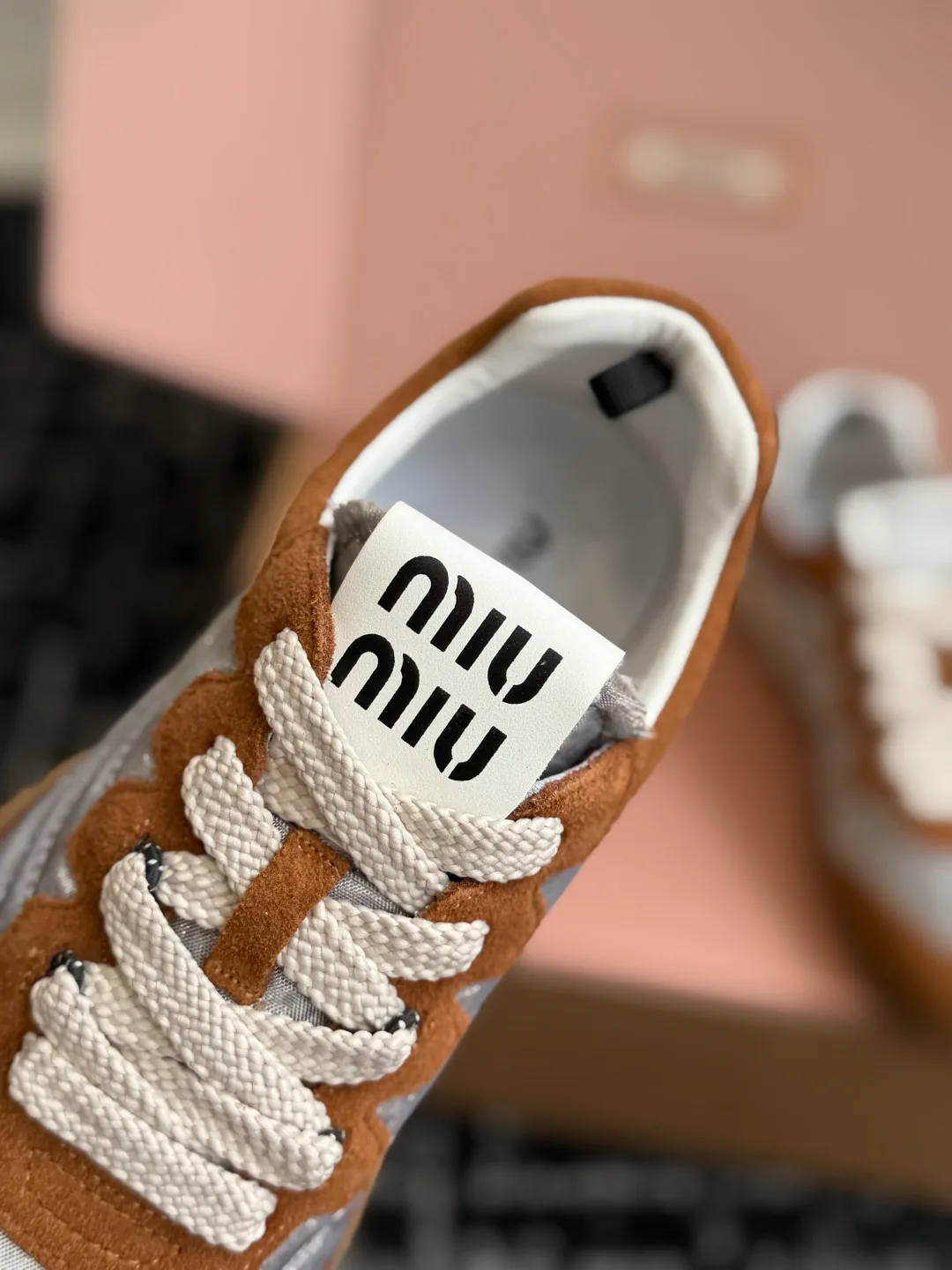 Кроссовки Женские Miu Miu 17804442