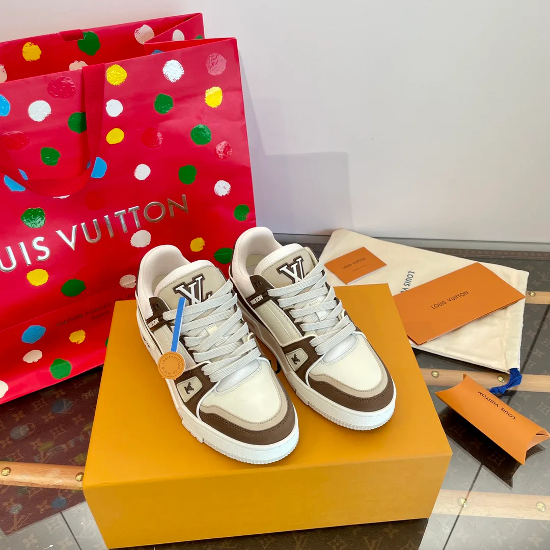 Кроссовки Женские Louis Vuitton 2296974