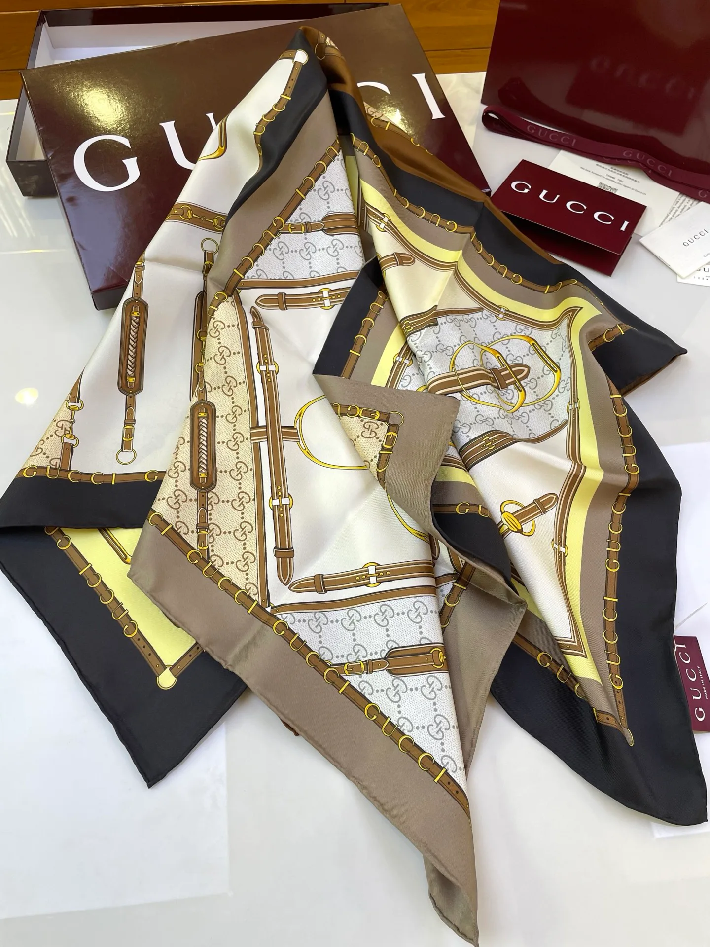 Платки Gucci 1981373