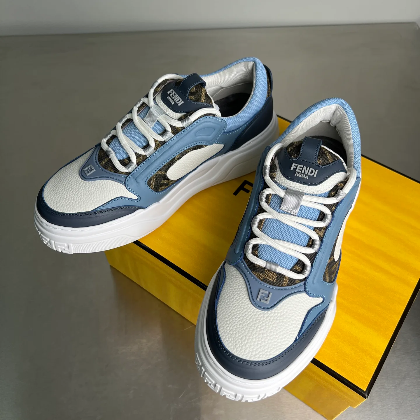 Кроссовки Мужские Fendi 9464409