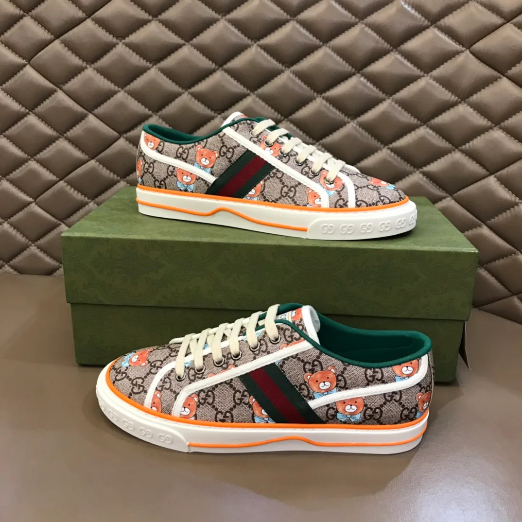 Кроссовки Женские Gucci 17955447