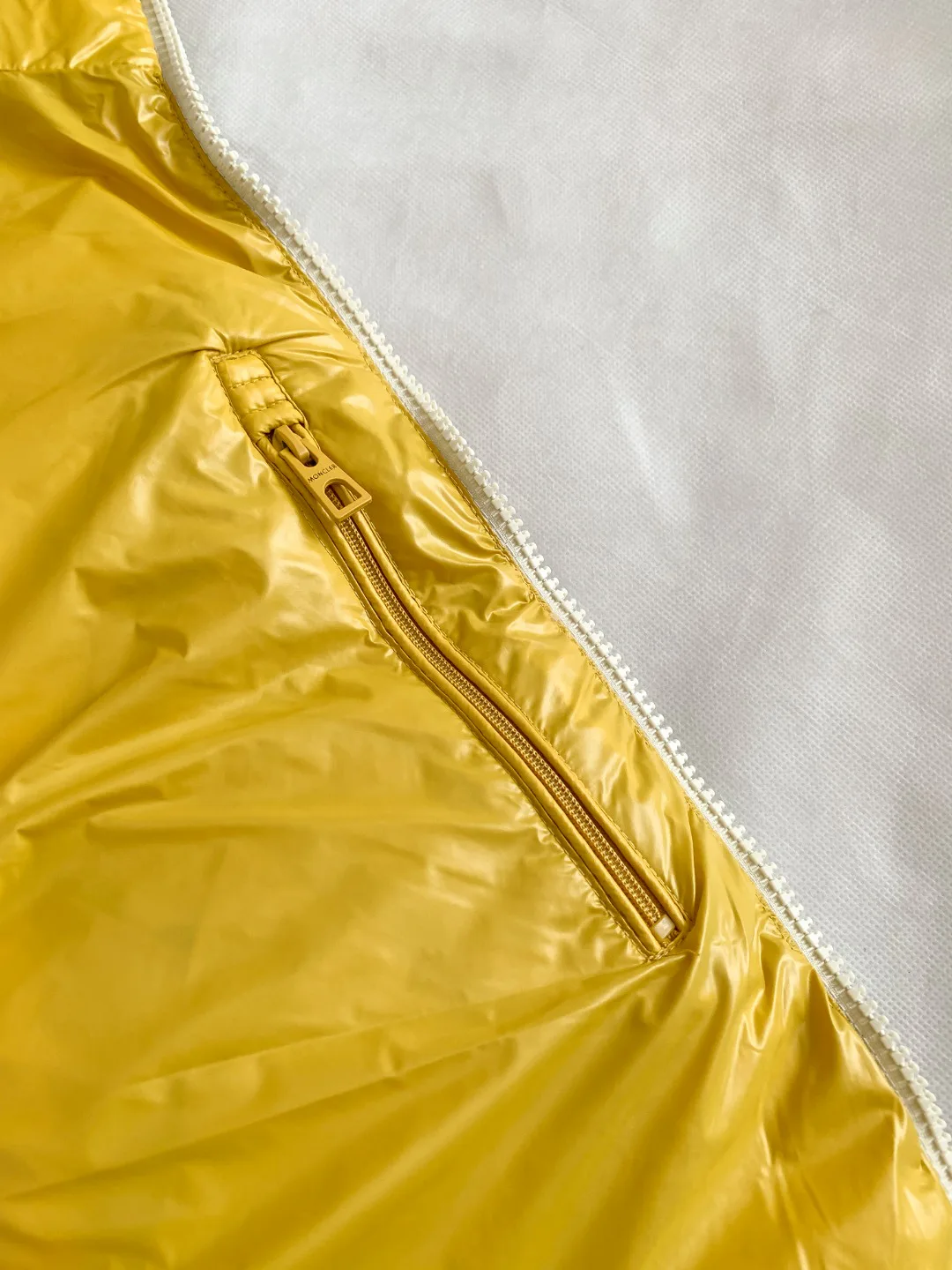 Жилеты Мужские Moncler 512348