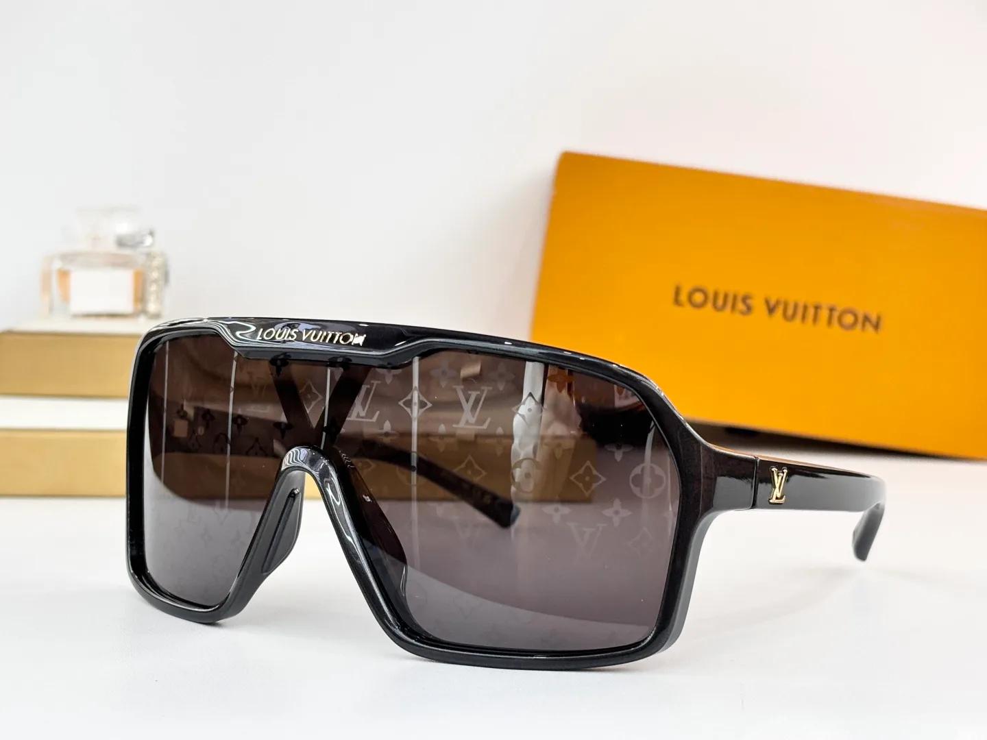 Очки Louis Vuitton 3030872