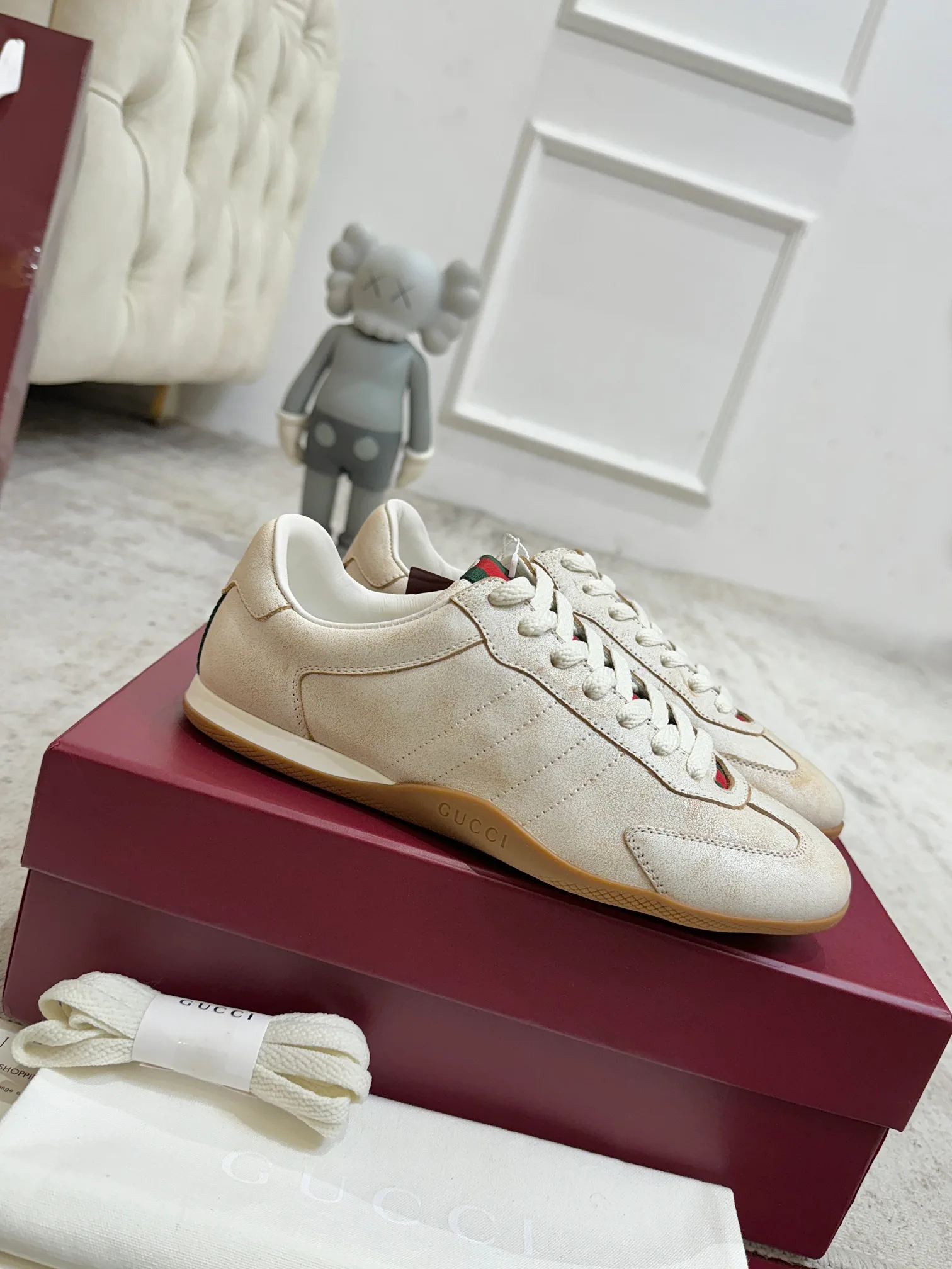 Кроссовки Женские Gucci 945081