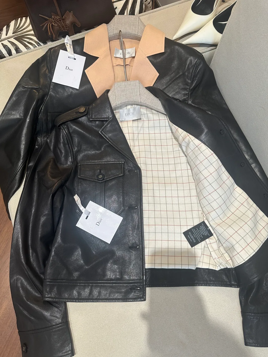 Кожаные Куртки И Дублёнки Женские Christian Dior 17766320