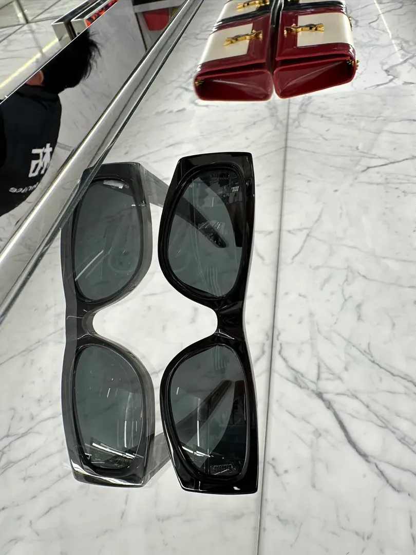 Очки Saint Laurent 692895