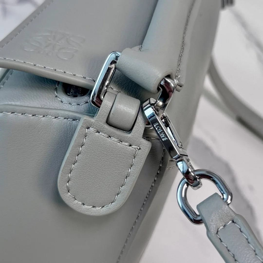 Сумки На Ремне Женские Loewe 13401780