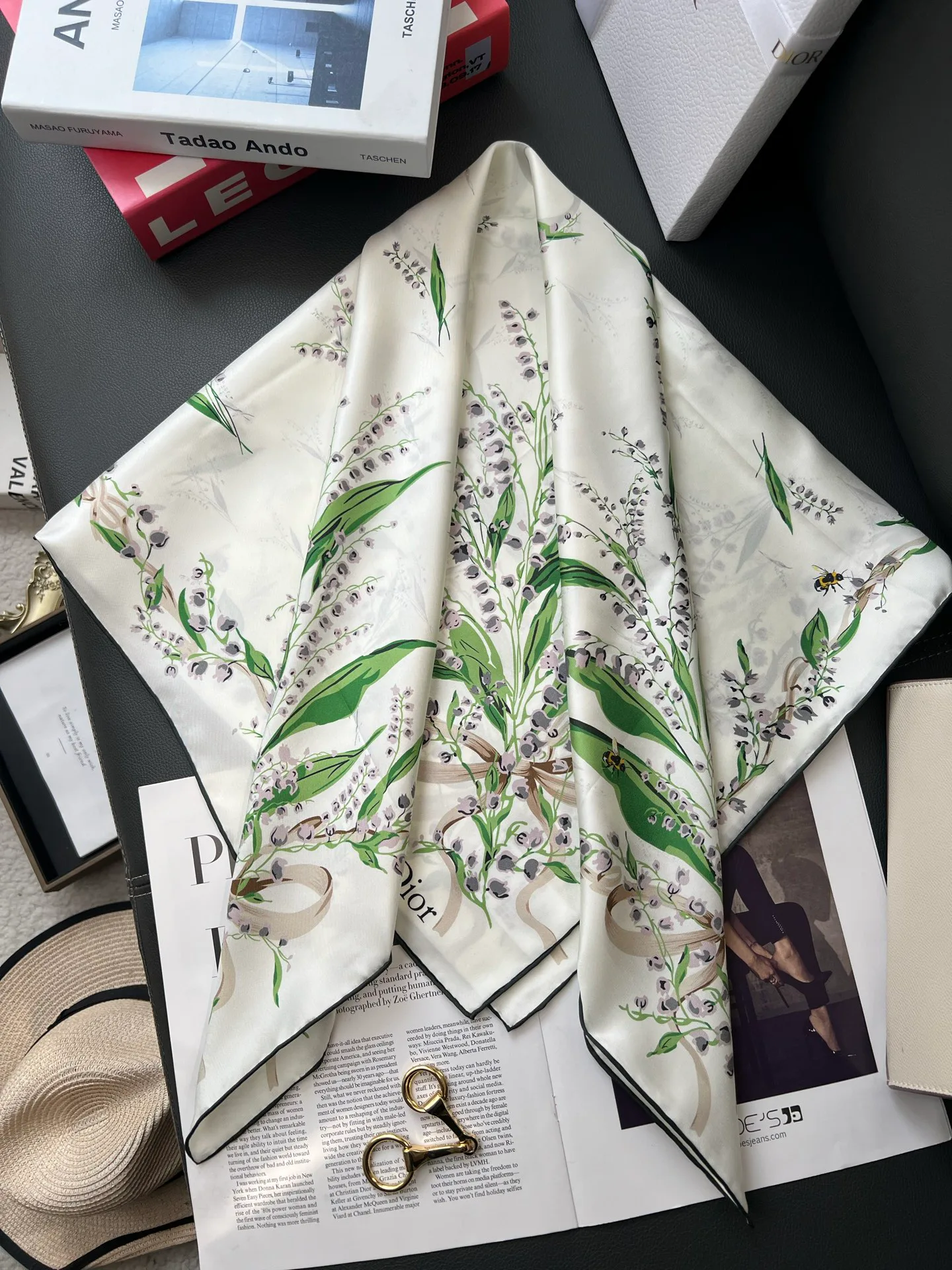 Платки Christian Dior 13478528