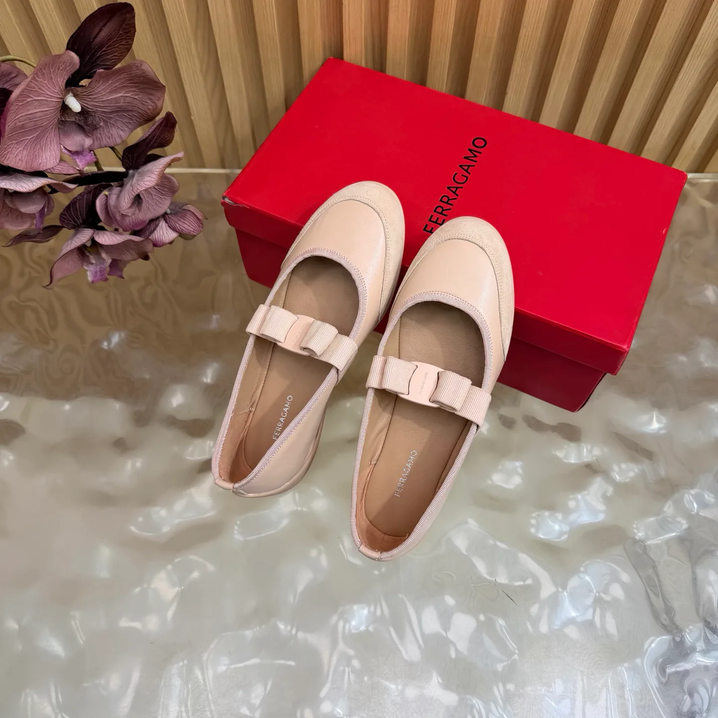Балетки Женские Salvatore Ferragamo 18645859