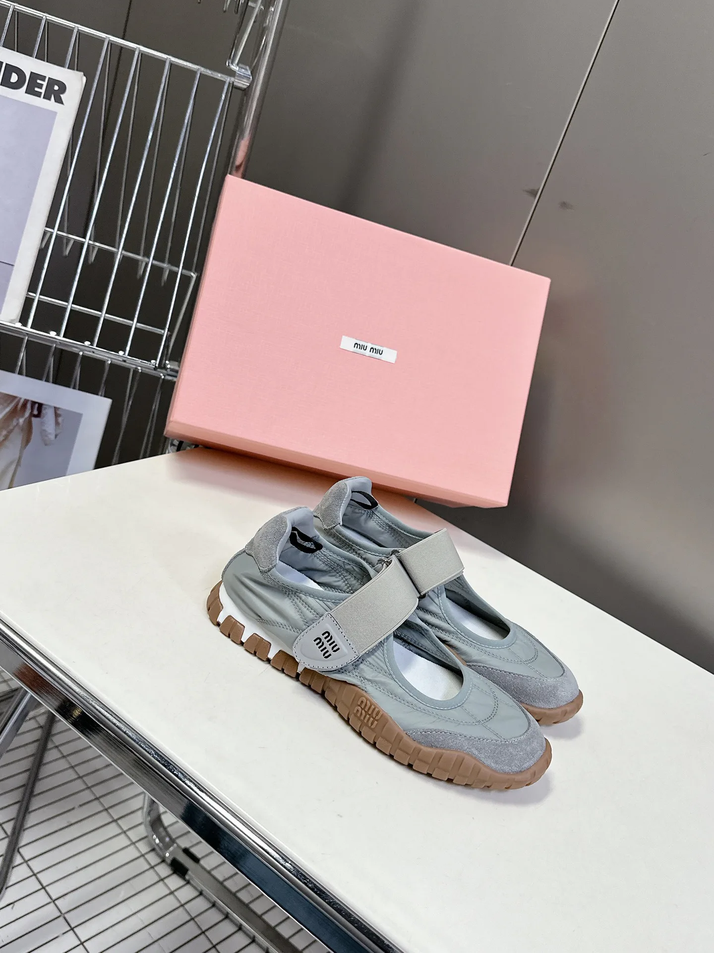 Кроссовки Женские Miu Miu 68409