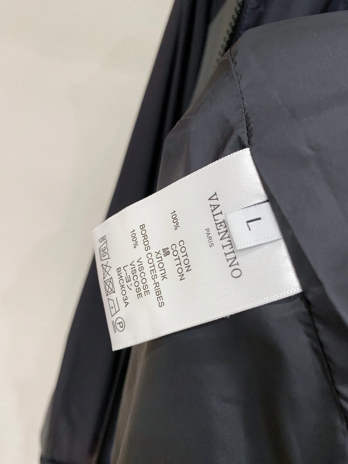 Куртки И Пуховики Мужские Valentino 11392194