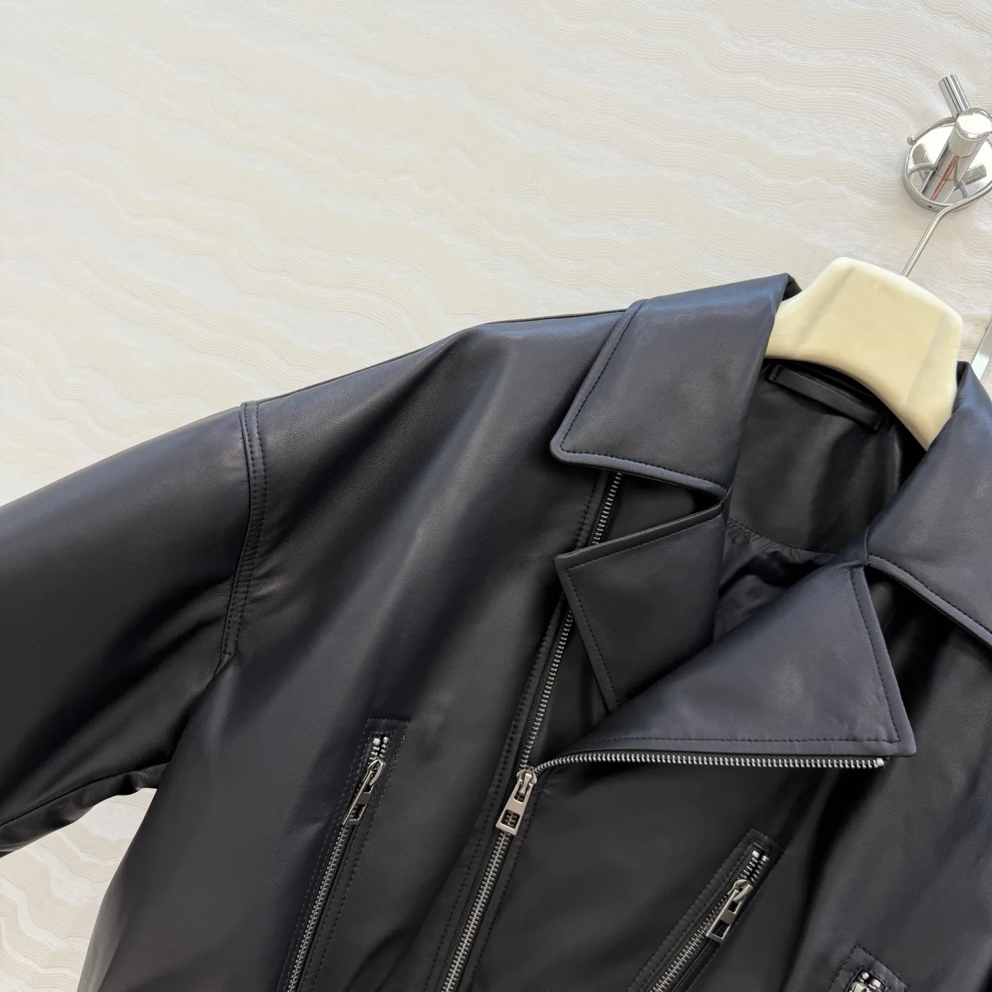 Кожаные Куртки И Дублёнки Женские Louis Vuitton 1257690