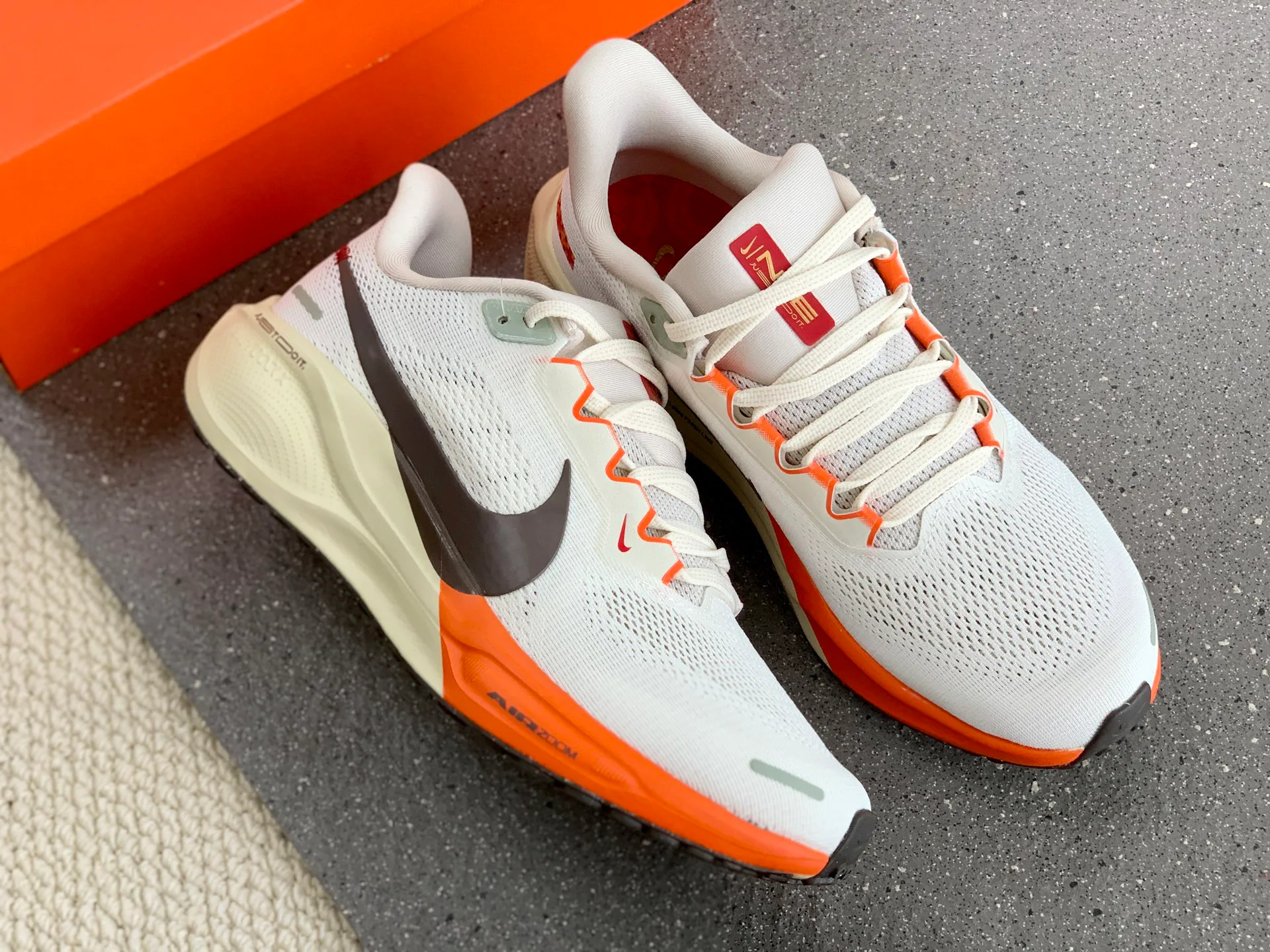 Кроссовки Женские Nike 230357