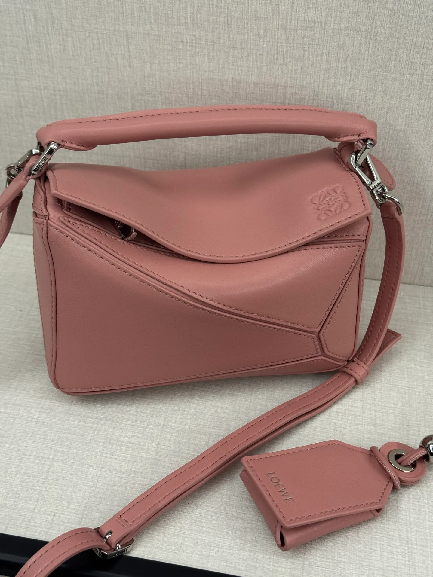 Классические Сумки Женские Loewe 11675858