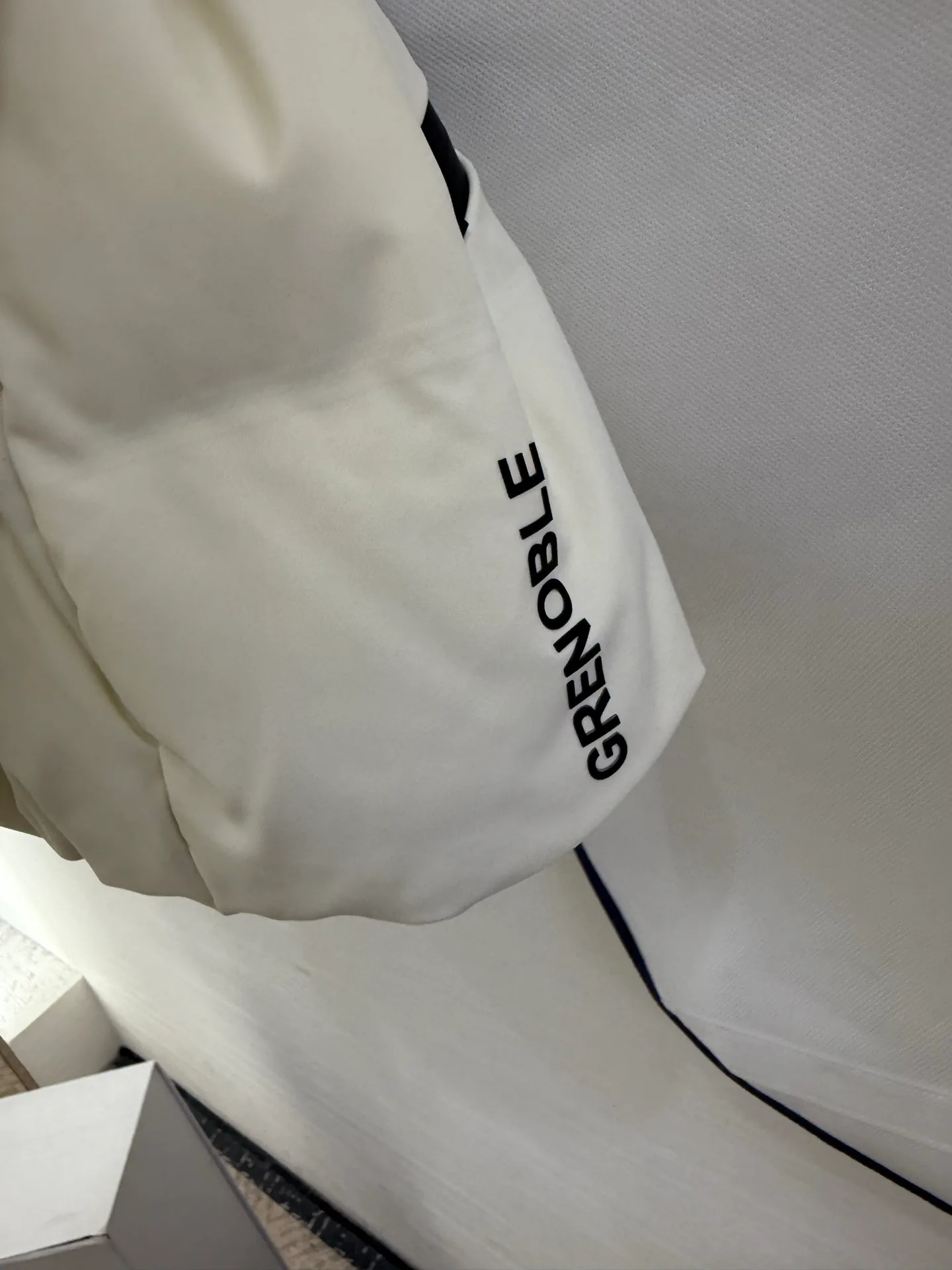 Куртки И Пуховики Женские Moncler 18825251