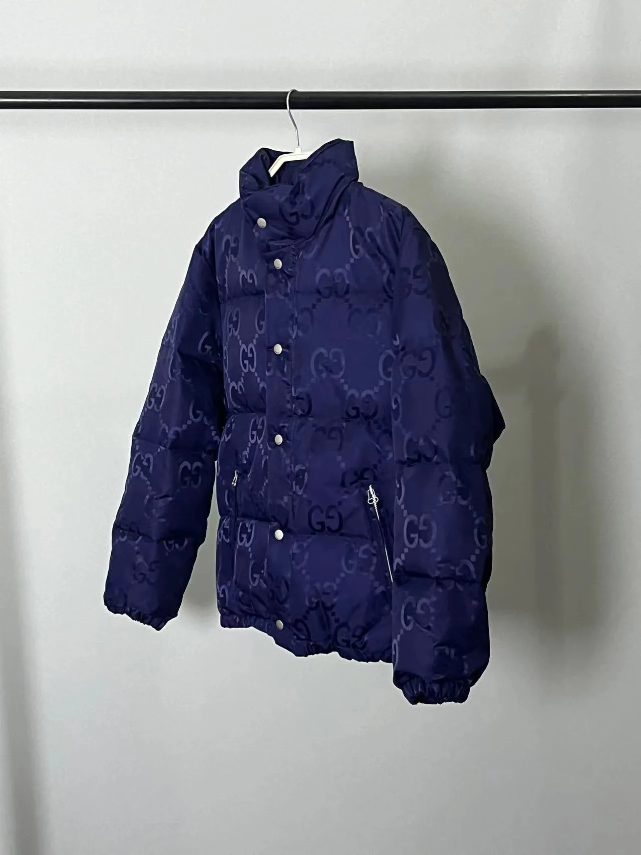 Куртки И Пуховики Женские Gucci 481090