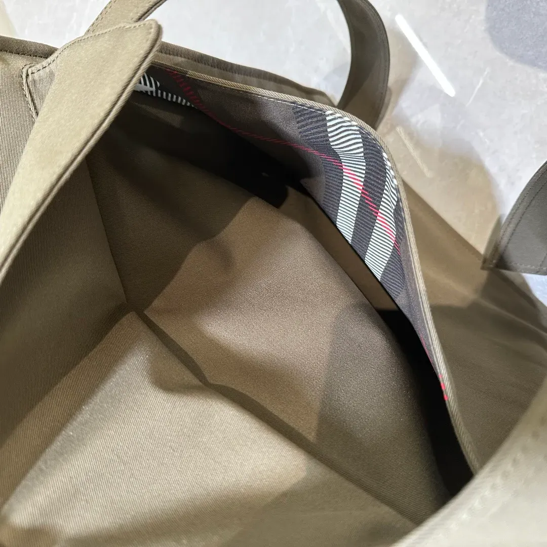 Классические Сумки Женские Burberry 1673200