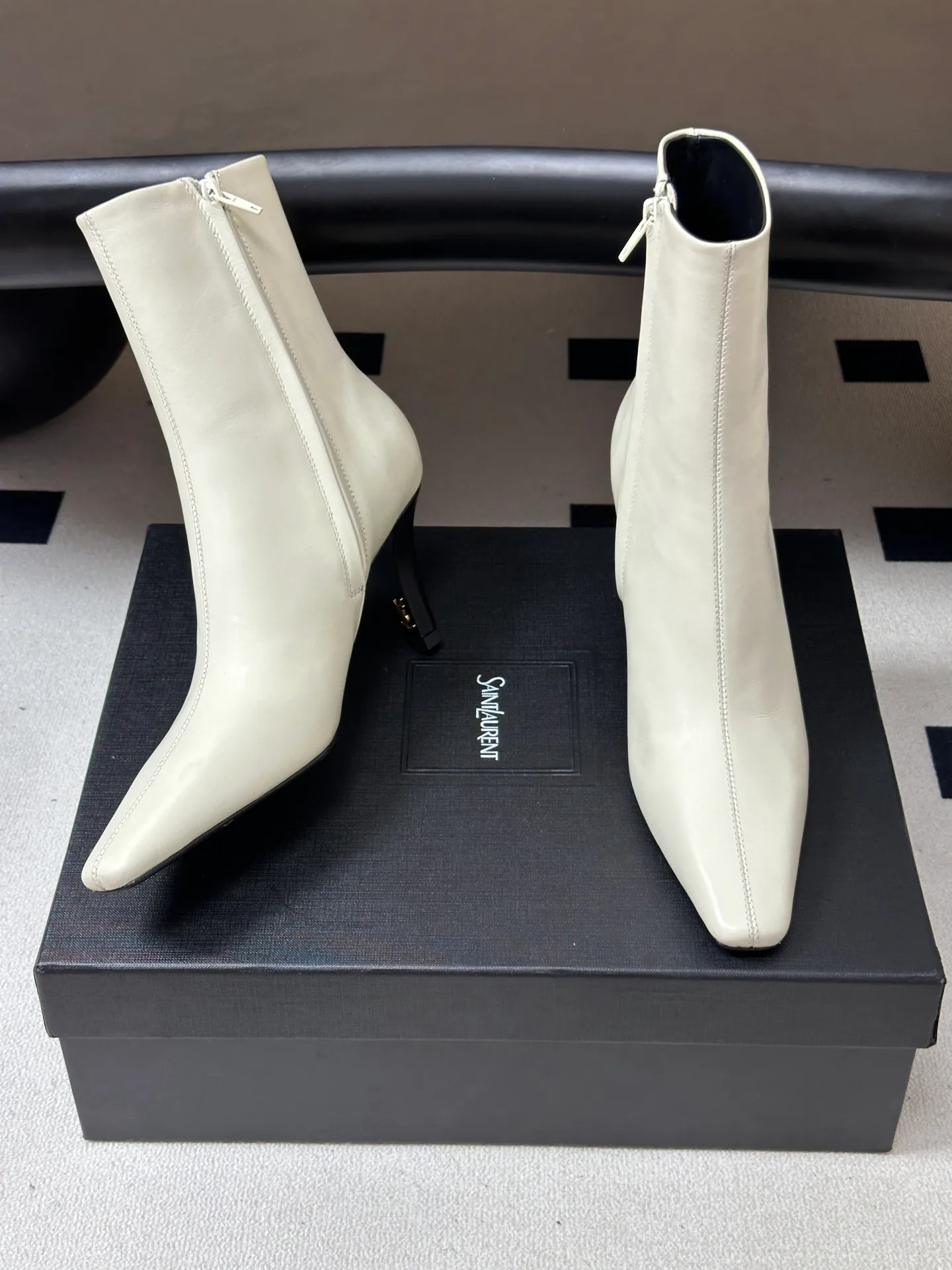 Ботильоны Женские Saint Laurent 18492621