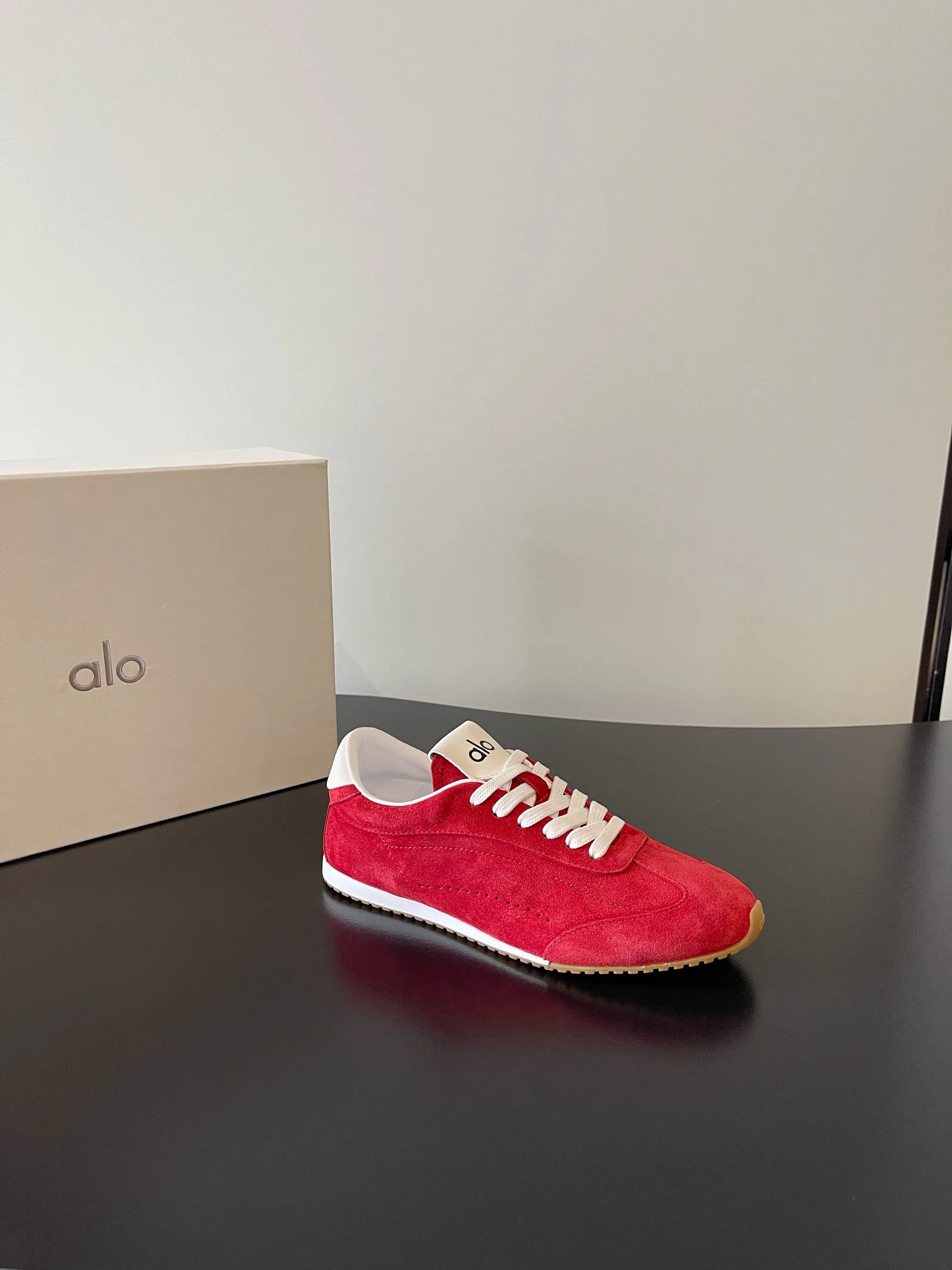 Кроссовки Женские Miu Miu 1523261