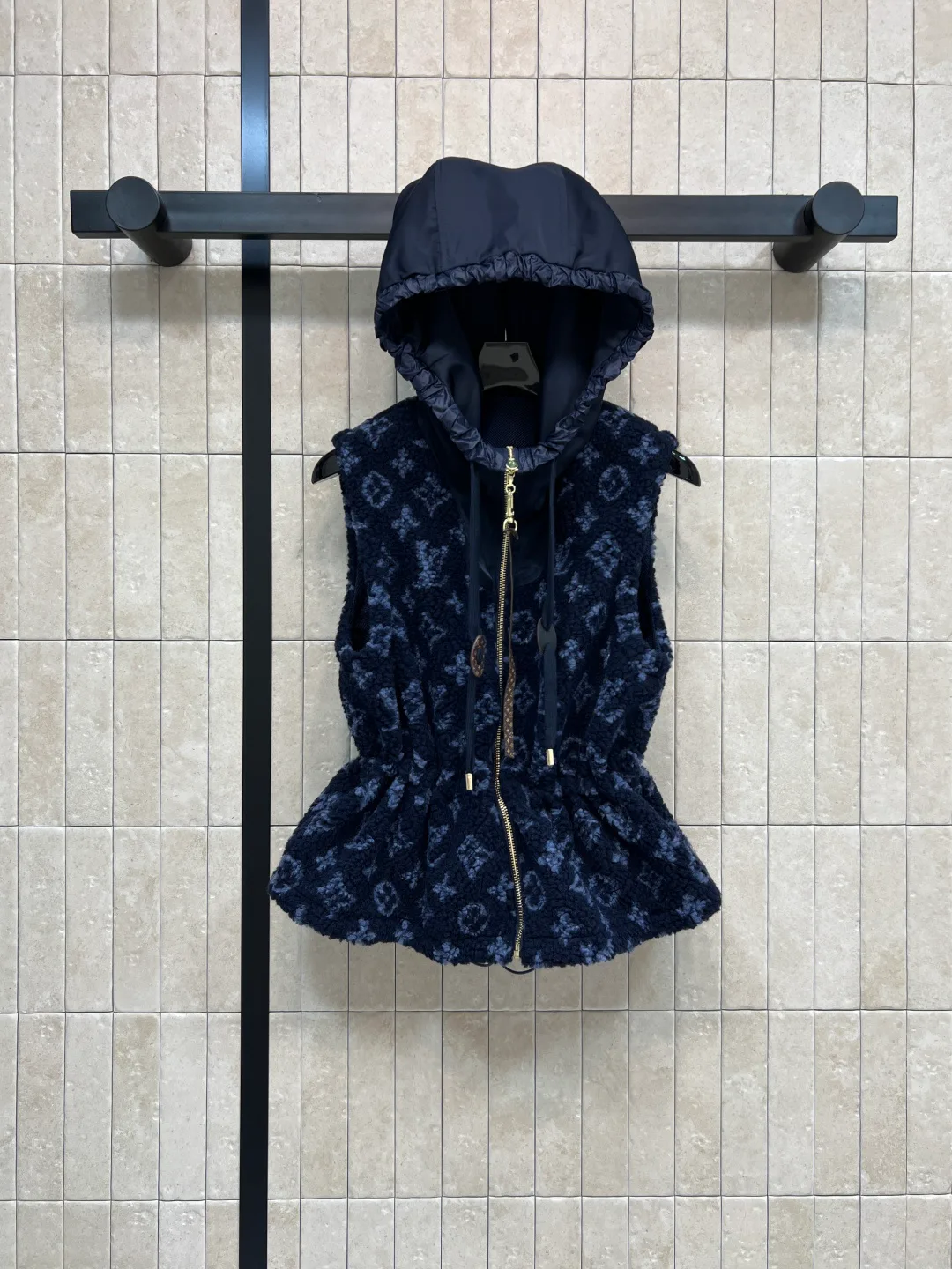 Жилеты Женские Louis Vuitton 474263