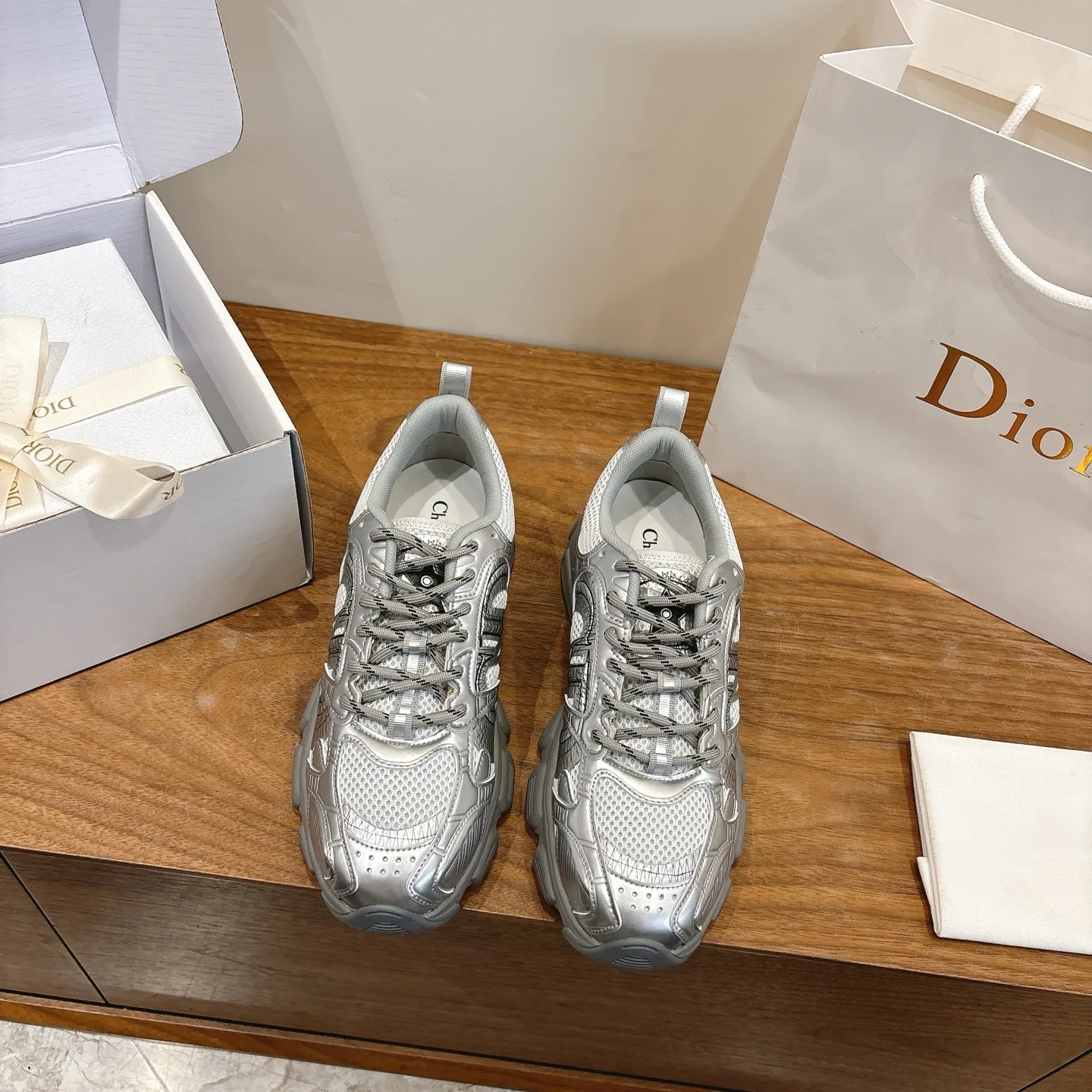 Кроссовки Женские Christian Dior 11647858