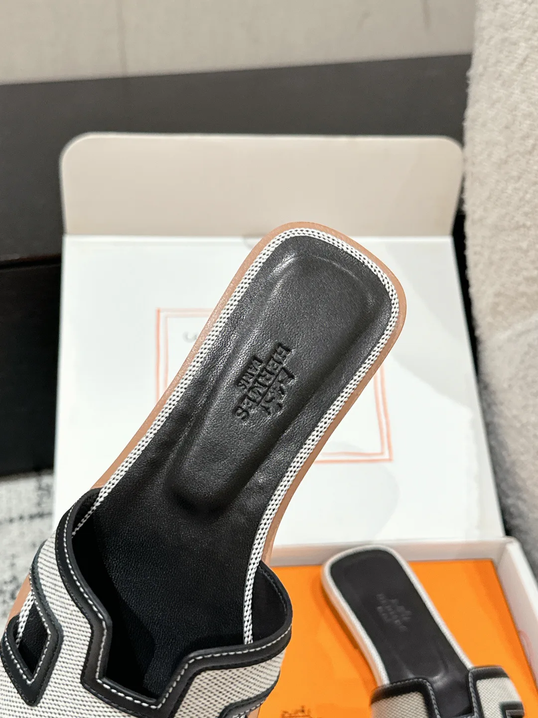 Шлепанцы Женские Hermes 814575