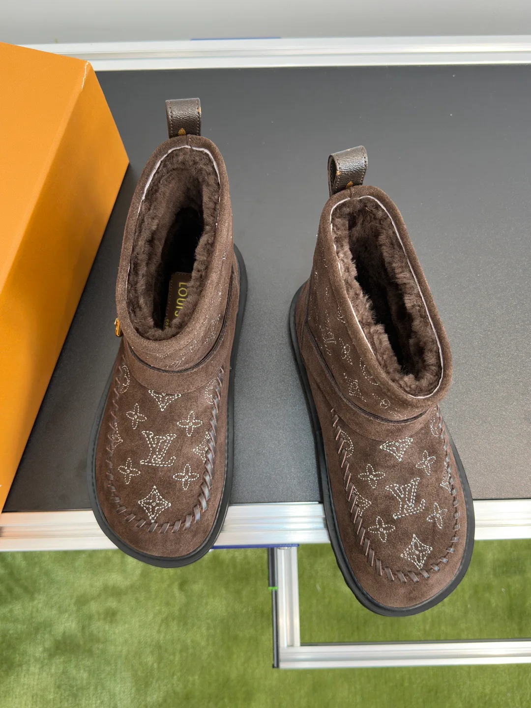 Угги Женские Louis Vuitton 19175730