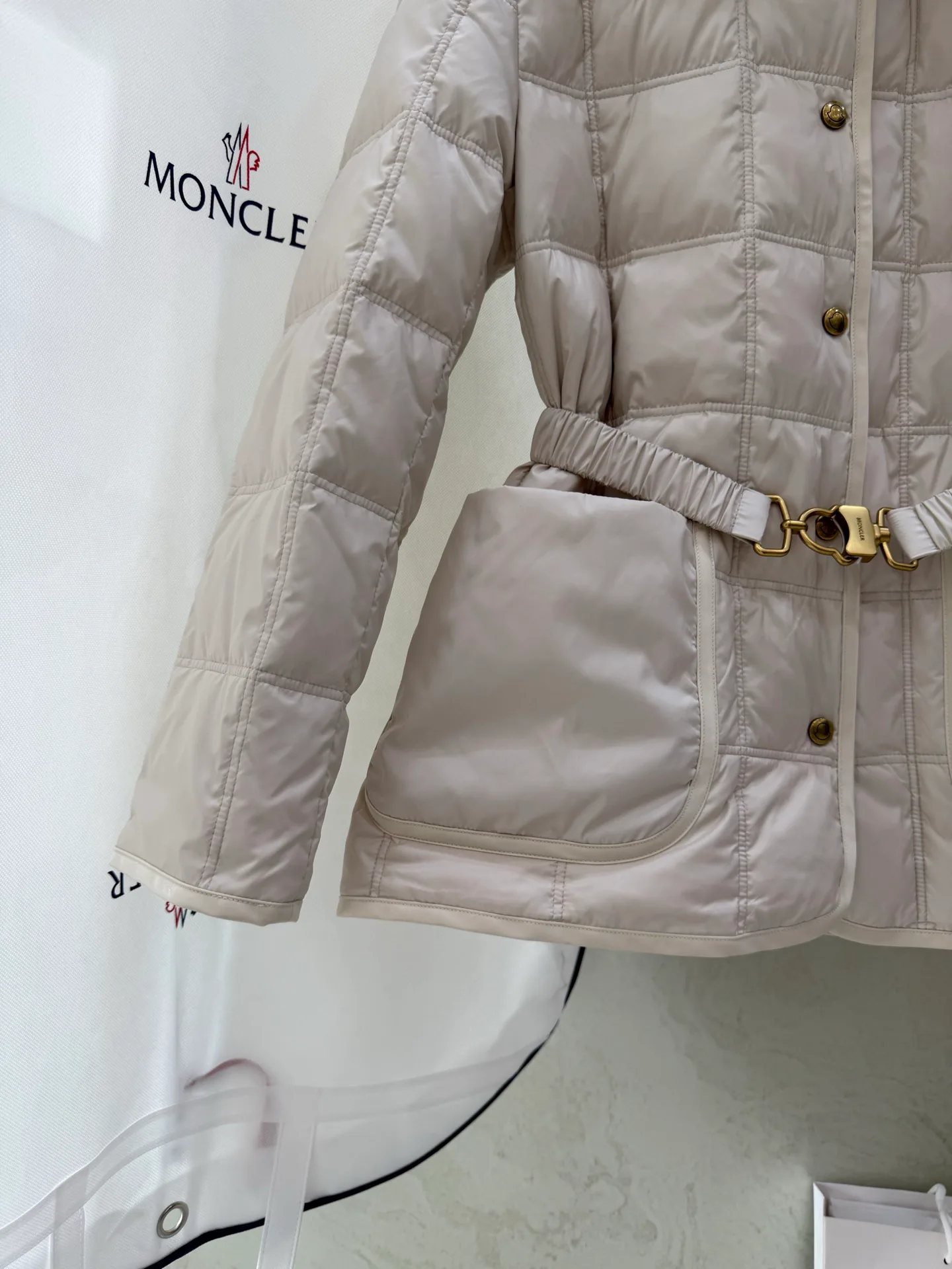 Куртки И Пуховики Мужские Moncler 17937835
