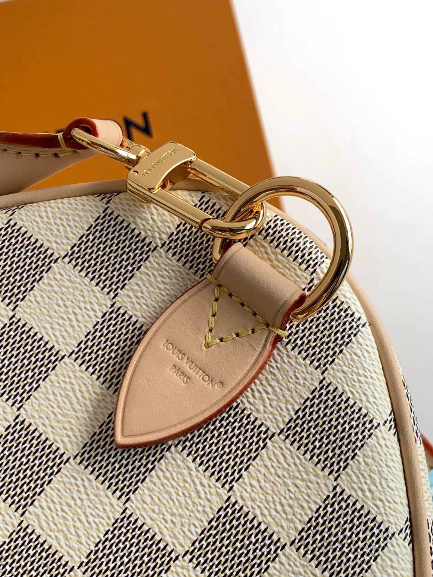 Классические Сумки Женские Louis Vuitton 16934198